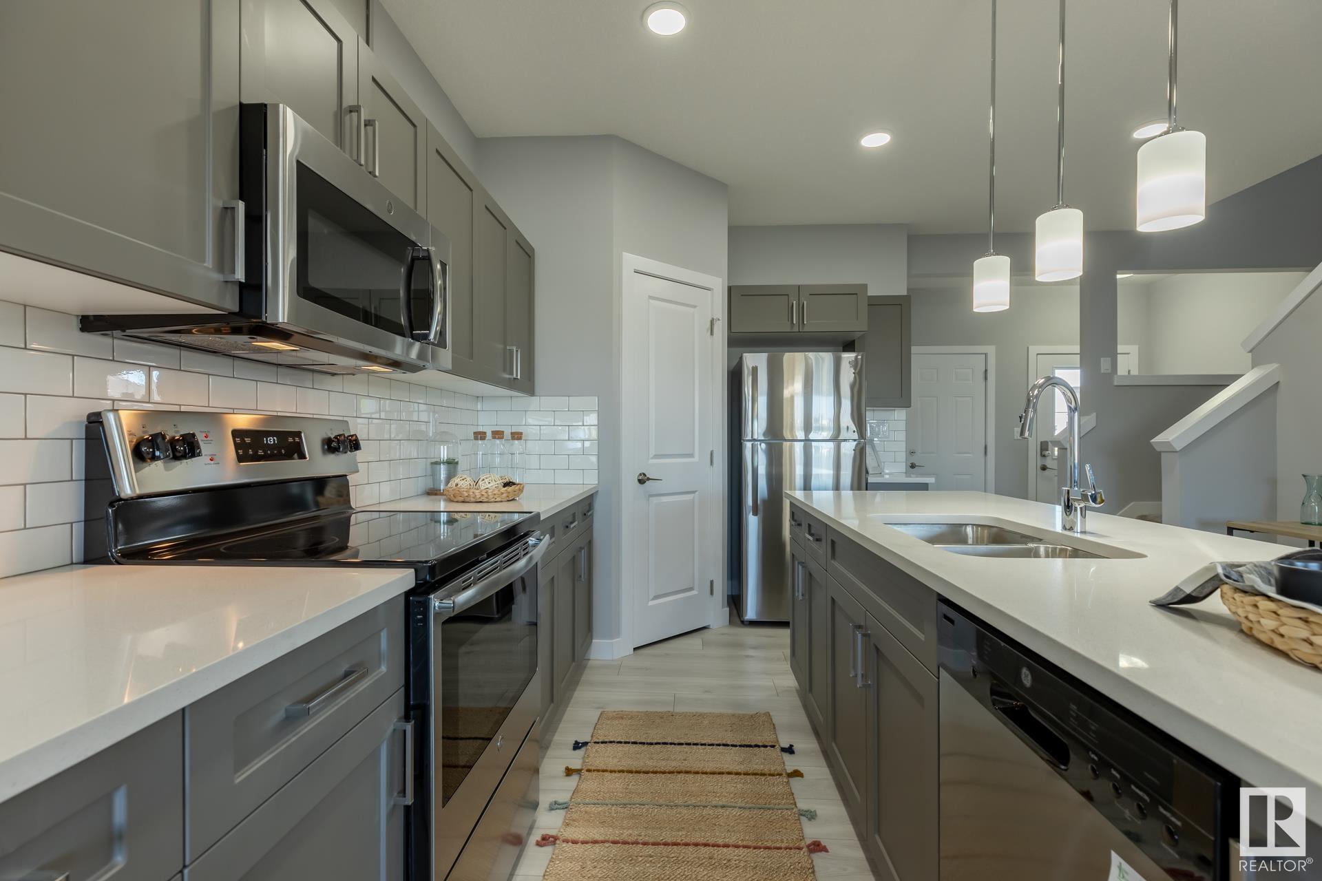      71 Hilton CV , Spruce Grove,  ,T7X 1Y4 ;  Listing Number: MLS E4420965