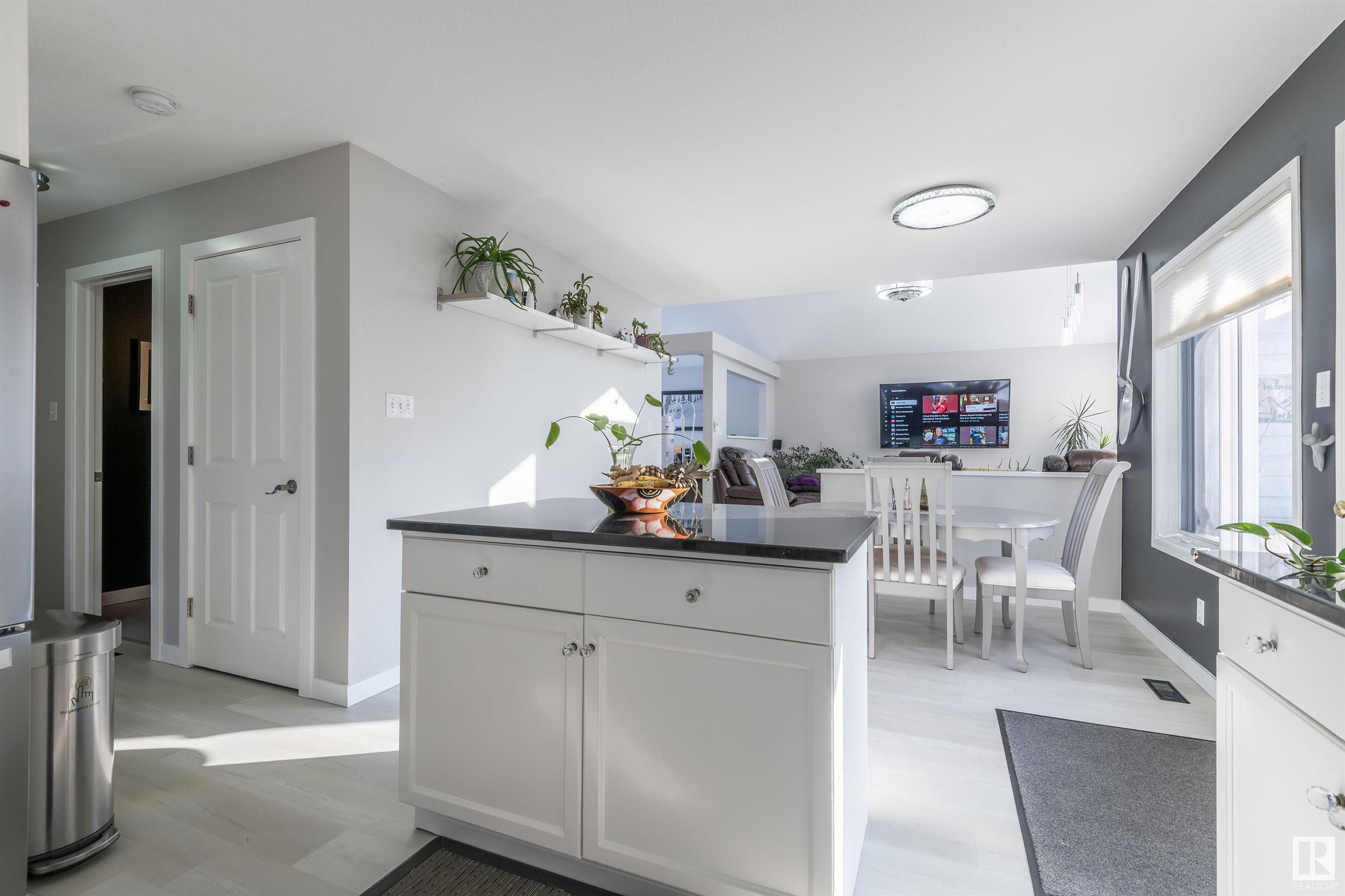      1207 Potter Greens DR NW , Edmonton,  ,T5T 5Y7 ;  Listing Number: MLS E4420967