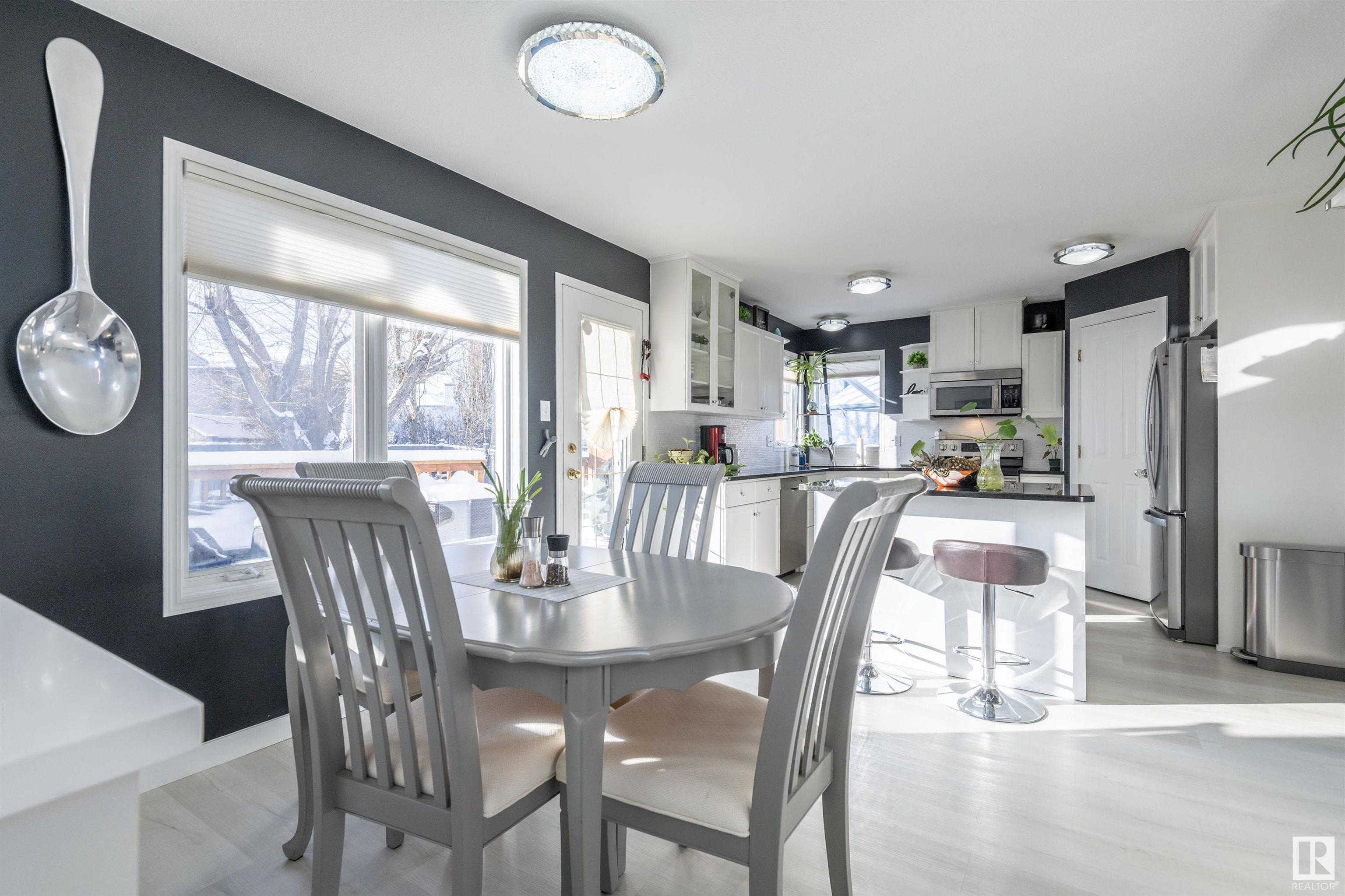      1207 Potter Greens DR NW , Edmonton,  ,T5T 5Y7 ;  Listing Number: MLS E4420967
