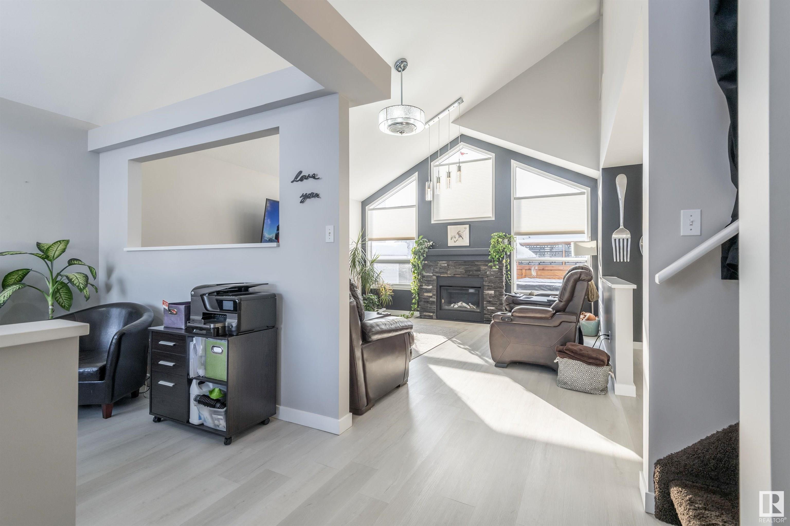      1207 Potter Greens DR NW , Edmonton,  ,T5T 5Y7 ;  Listing Number: MLS E4420967