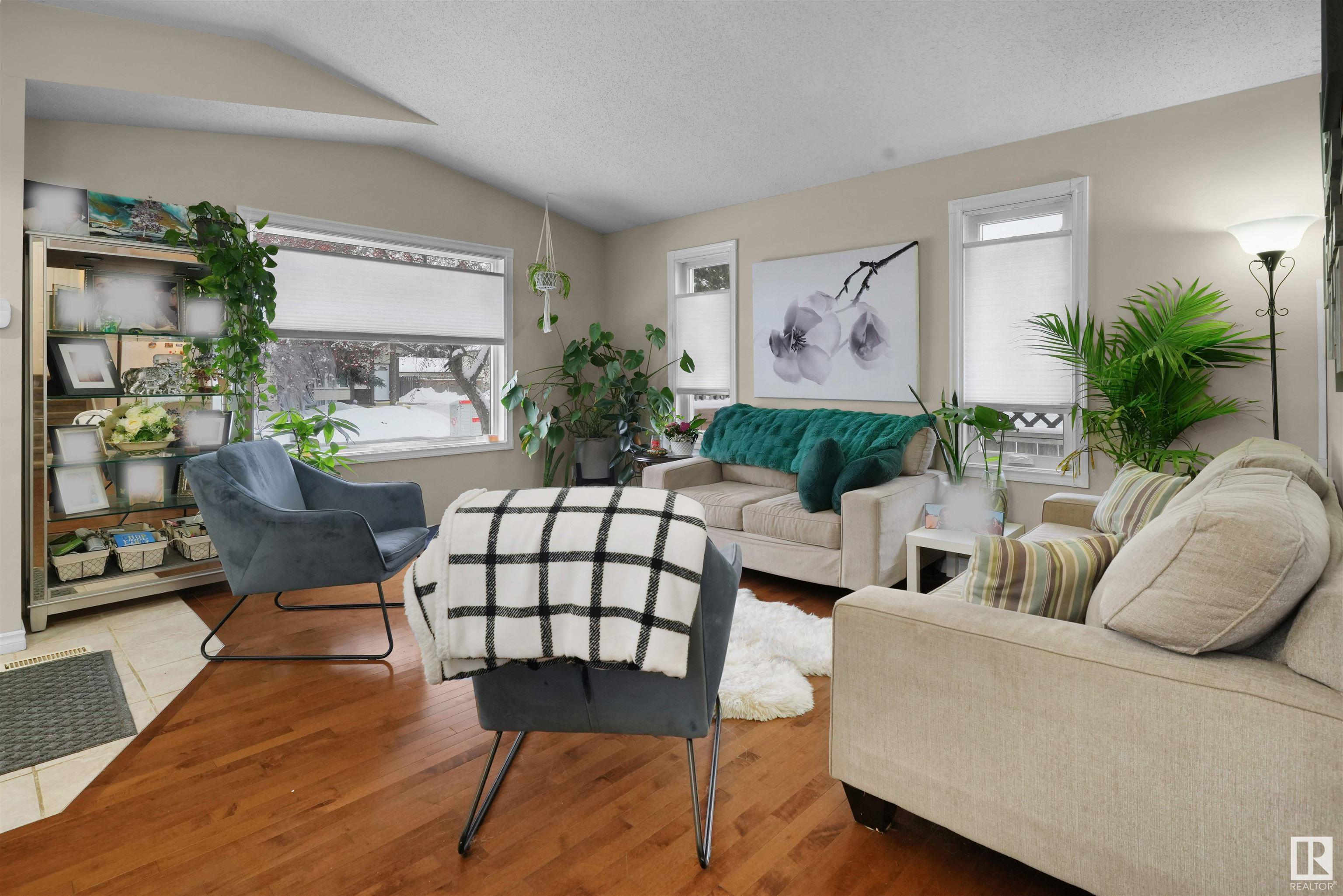      111 Dayton CR , St. Albert,  ,T8N 4Y2 ;  Listing Number: MLS E4420970