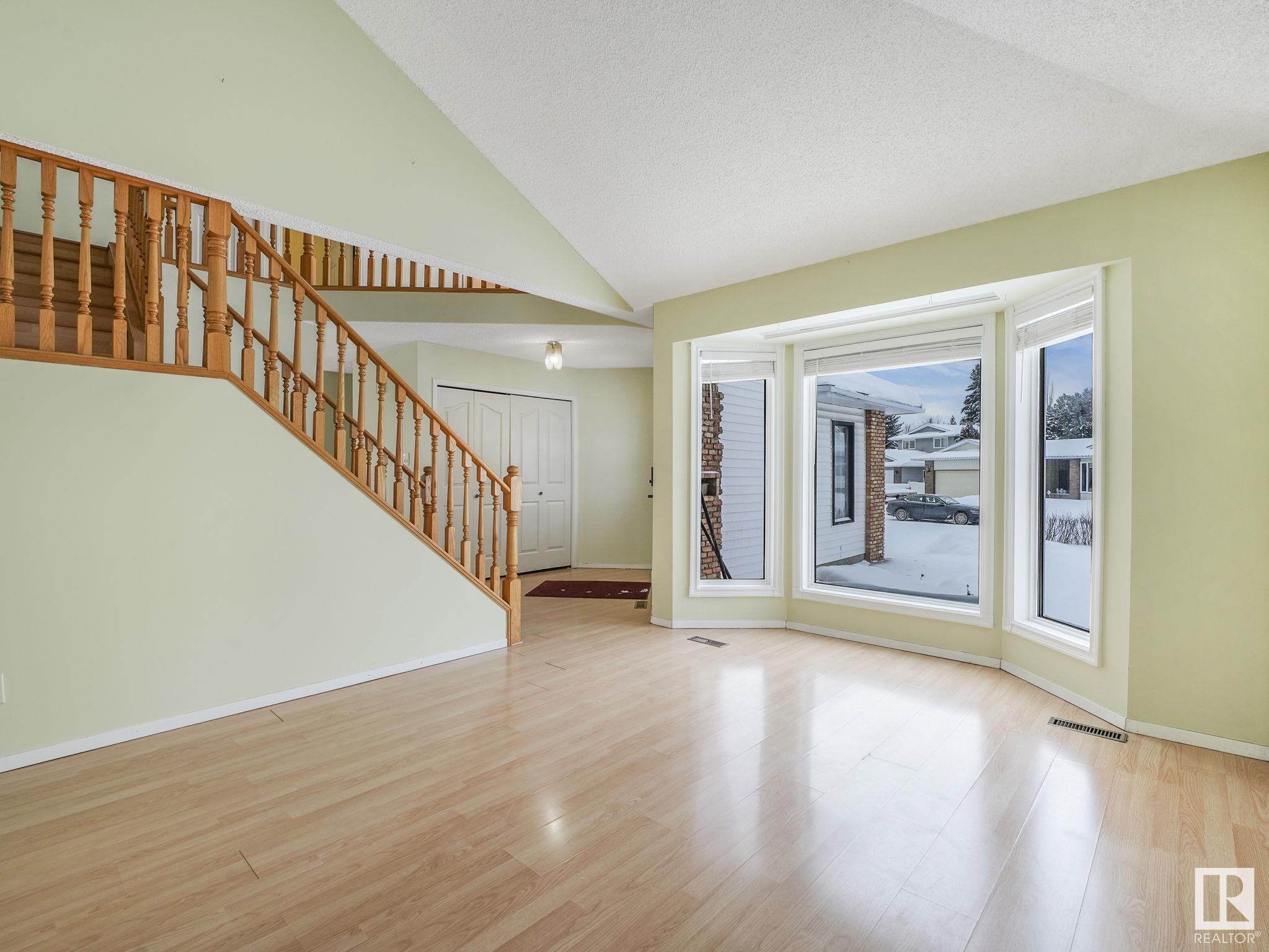      17936 62B AV NW , Edmonton,  ,T5T 3B4 ;  Listing Number: MLS E4420982
