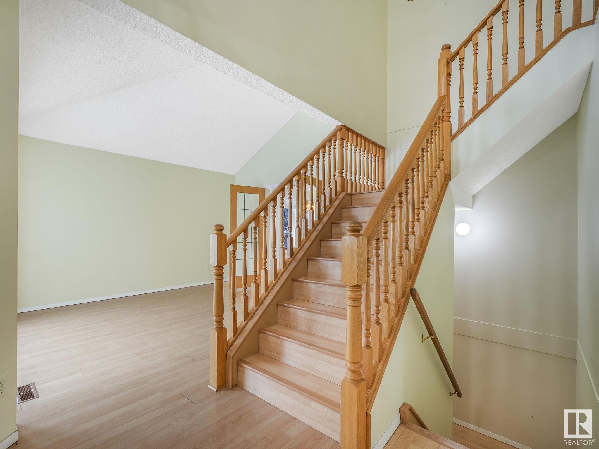      17936 62B AV NW , Edmonton,  ,T5T 3B4 ;  Listing Number: MLS E4420982