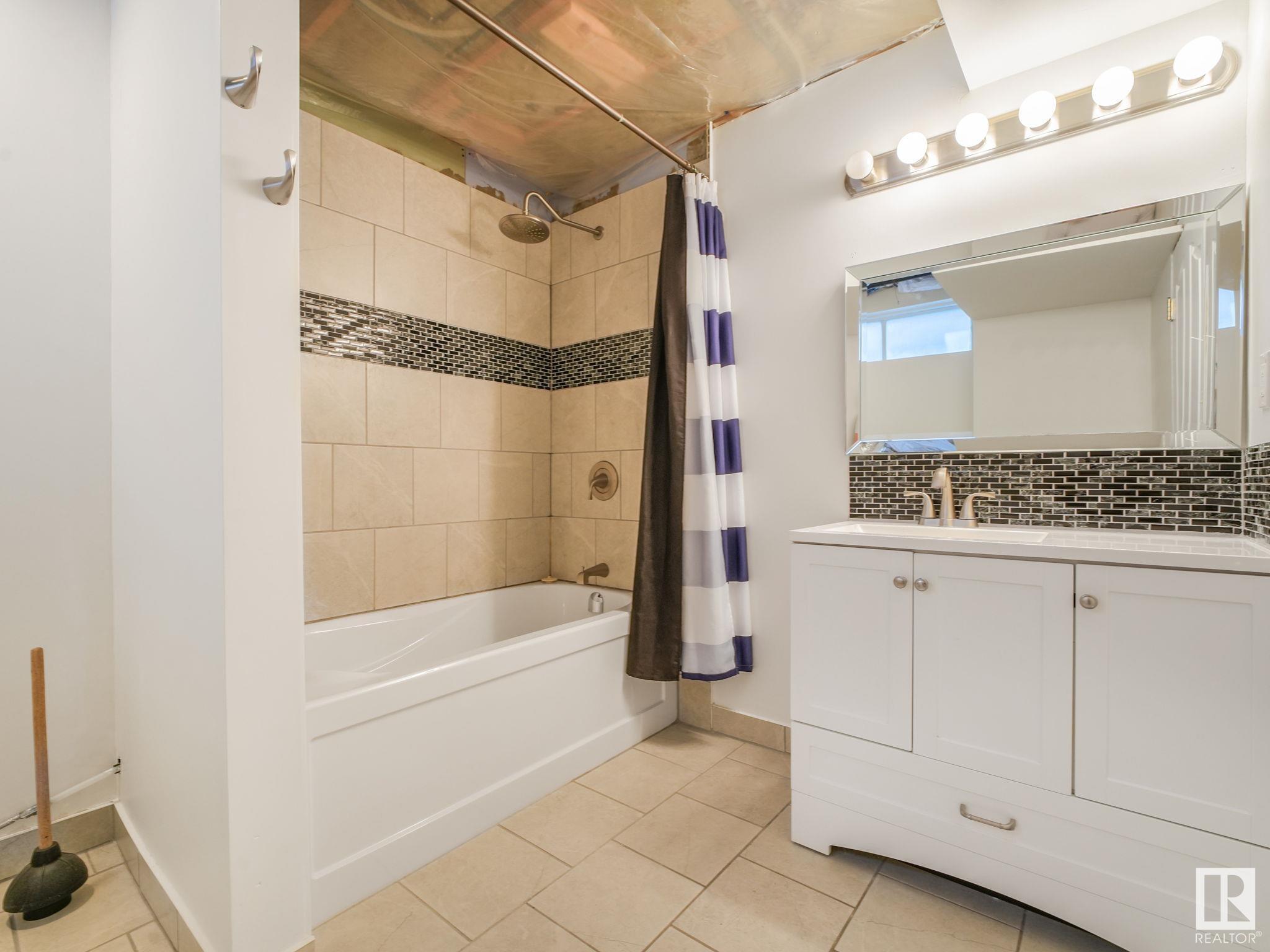     17936 62B AV NW , Edmonton,  ,T5T 3B4 ;  Listing Number: MLS E4420982