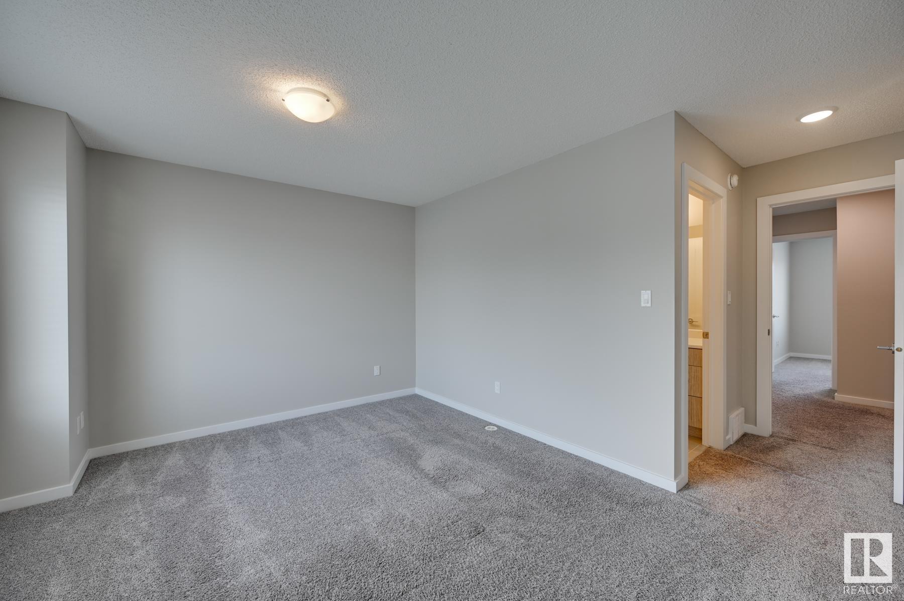      #33 2215 24 ST NW , Edmonton,  ,T6T 1A6 ;  Listing Number: MLS E4420985