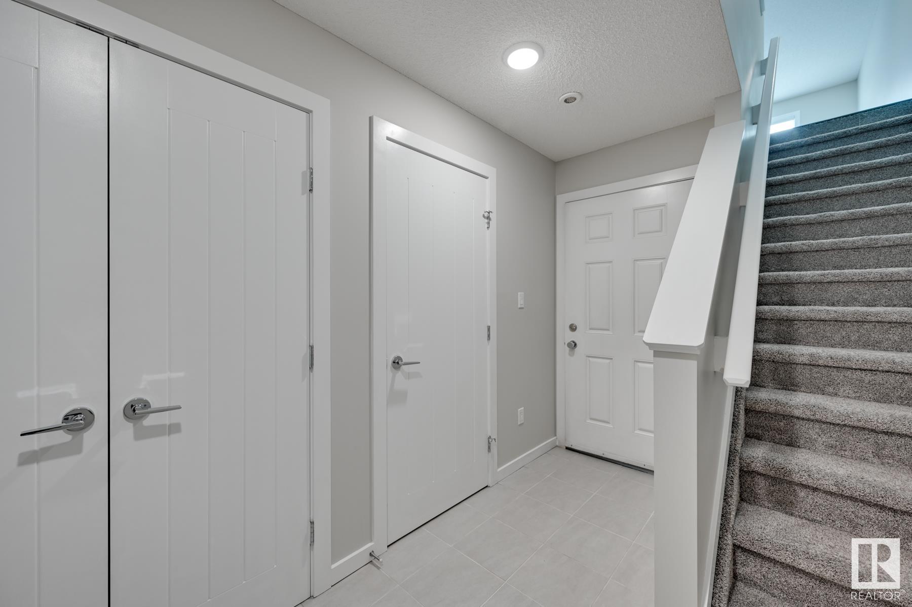      #33 2215 24 ST NW , Edmonton,  ,T6T 1A6 ;  Listing Number: MLS E4420985