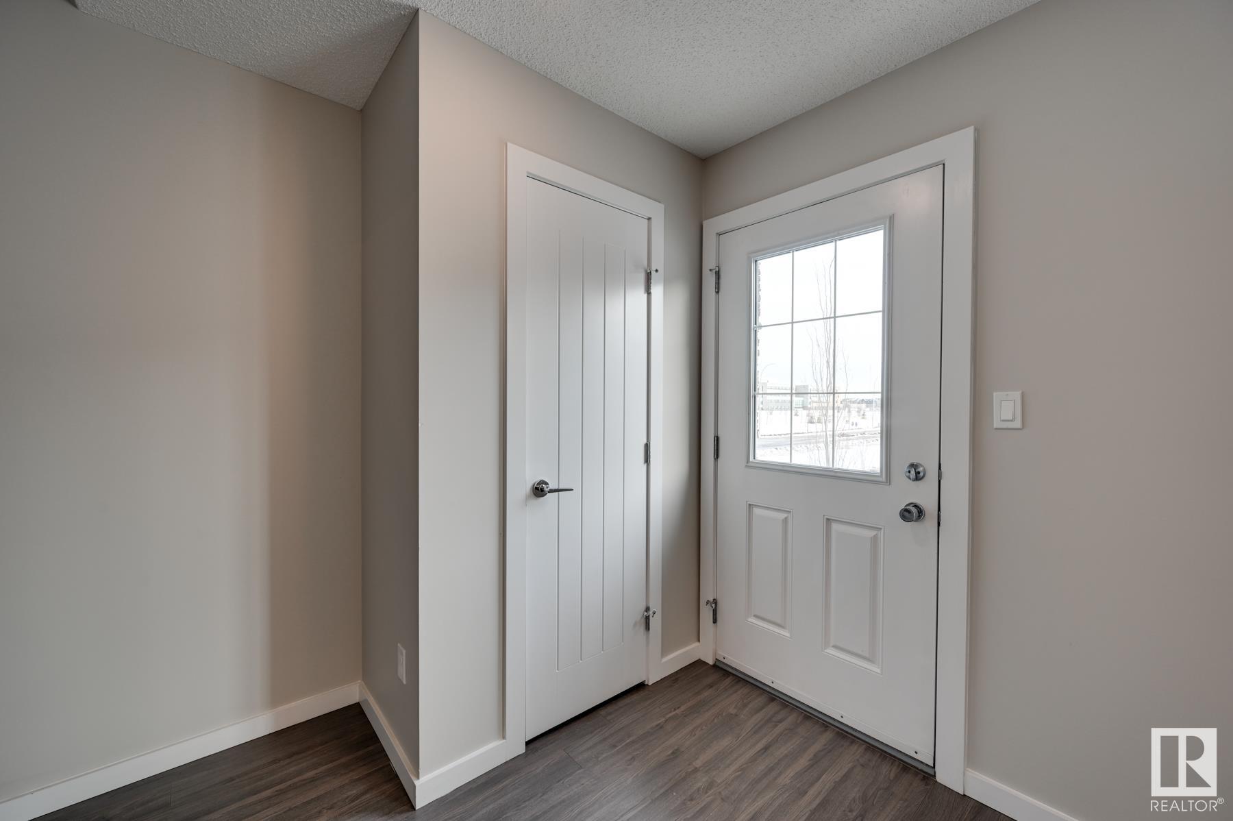      #33 2215 24 ST NW , Edmonton,  ,T6T 1A6 ;  Listing Number: MLS E4420985