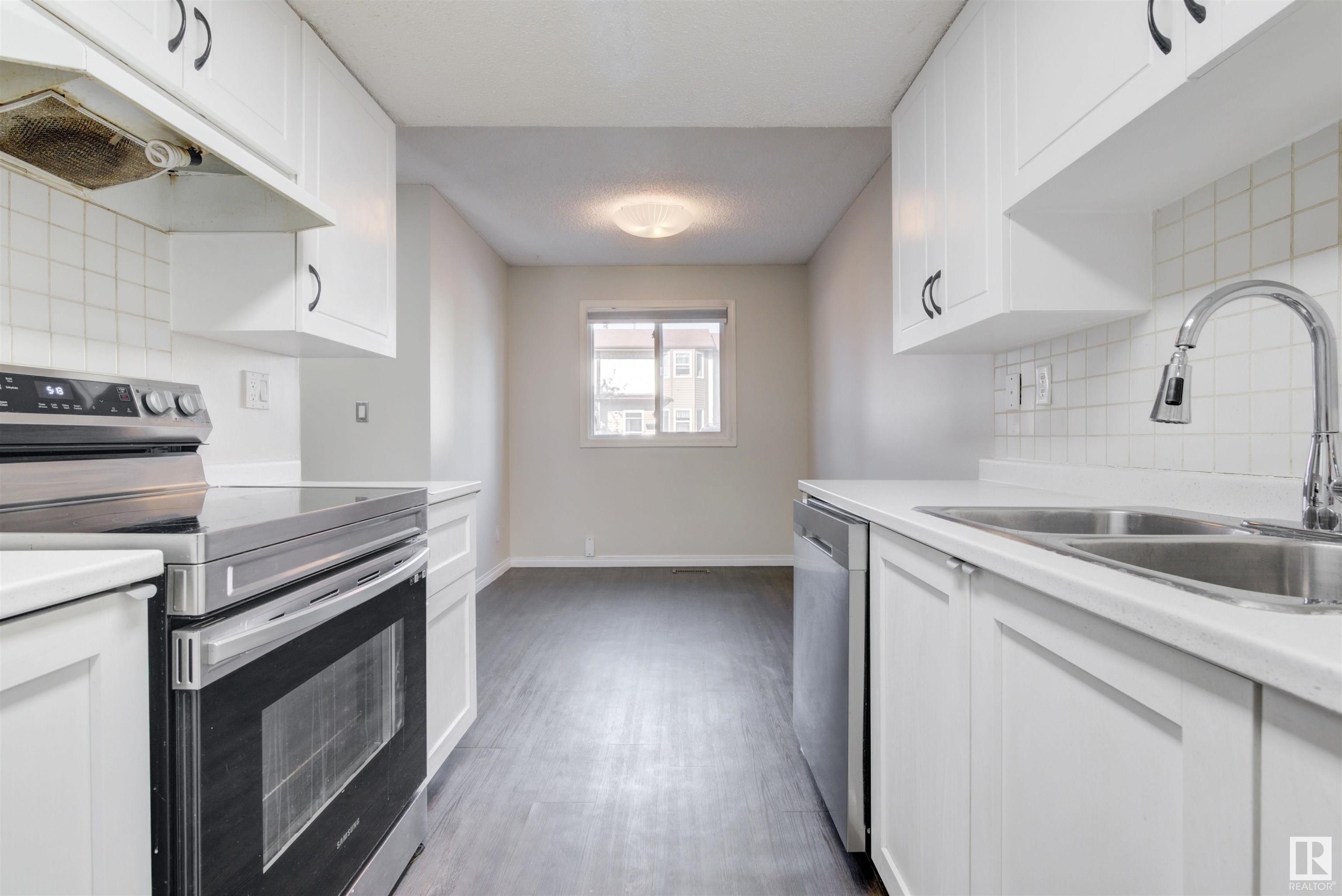      #22 10453 20 AV NW , Edmonton,  ,T6J 5H1 ;  Listing Number: MLS E4420988