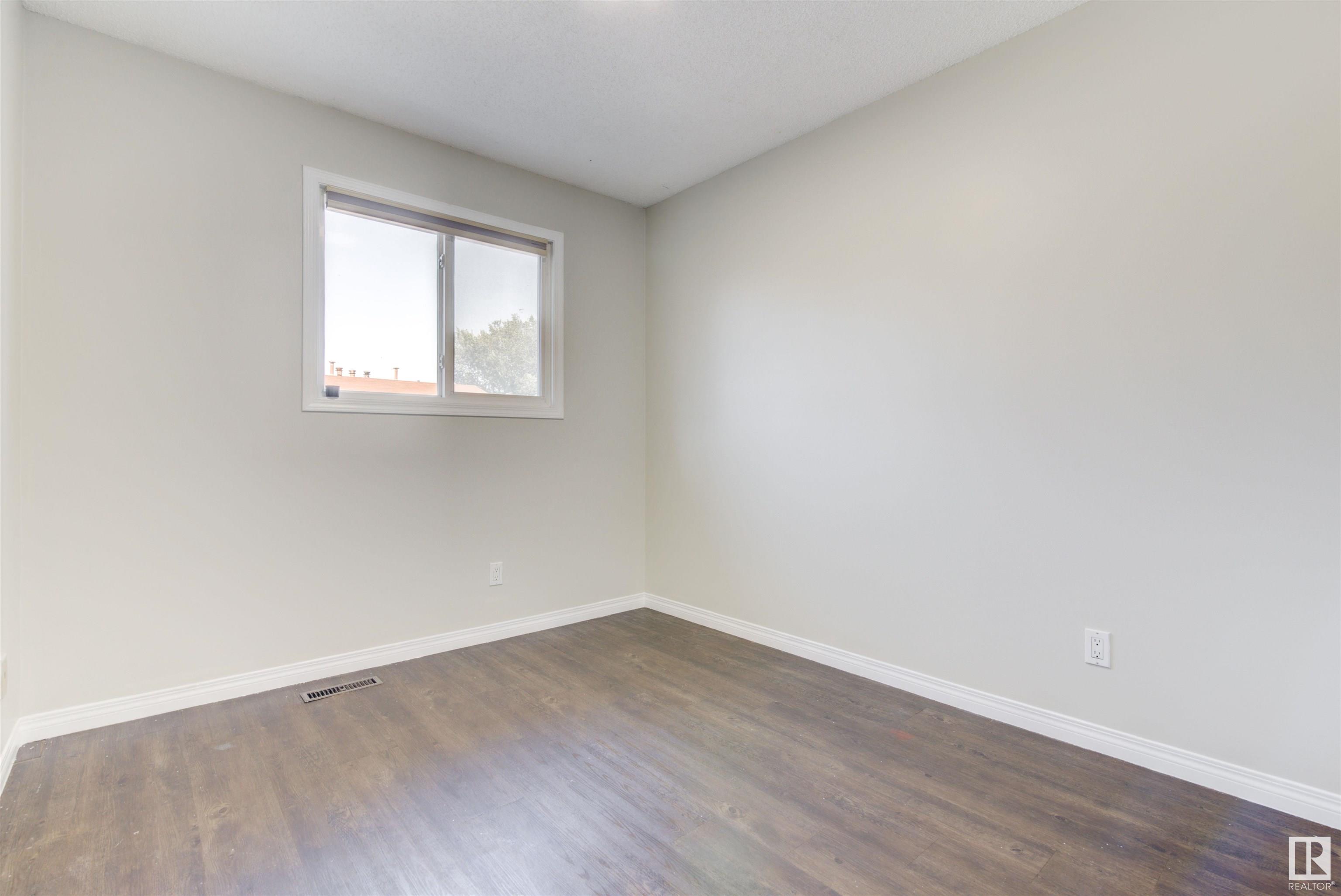      #22 10453 20 AV NW , Edmonton,  ,T6J 5H1 ;  Listing Number: MLS E4420988