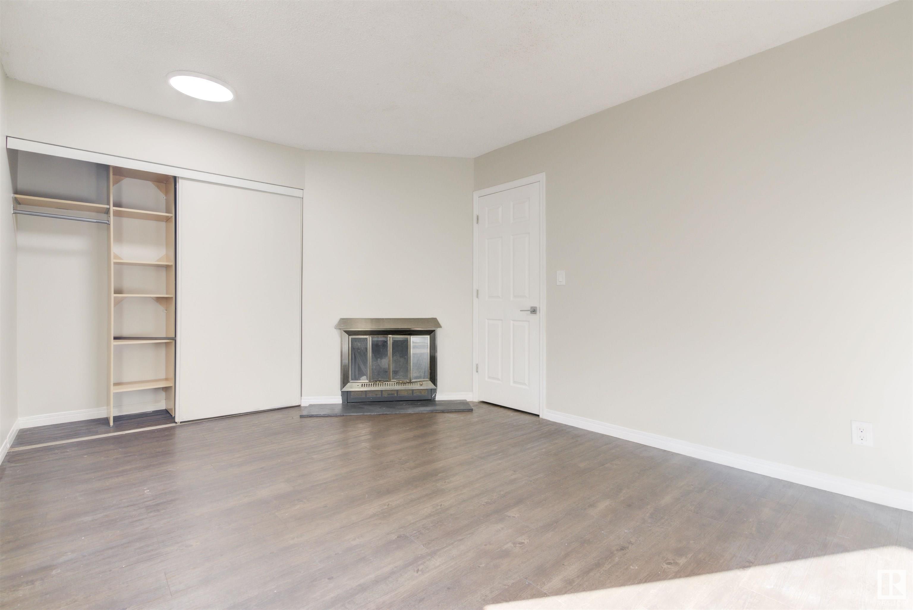      #22 10453 20 AV NW , Edmonton,  ,T6J 5H1 ;  Listing Number: MLS E4420988