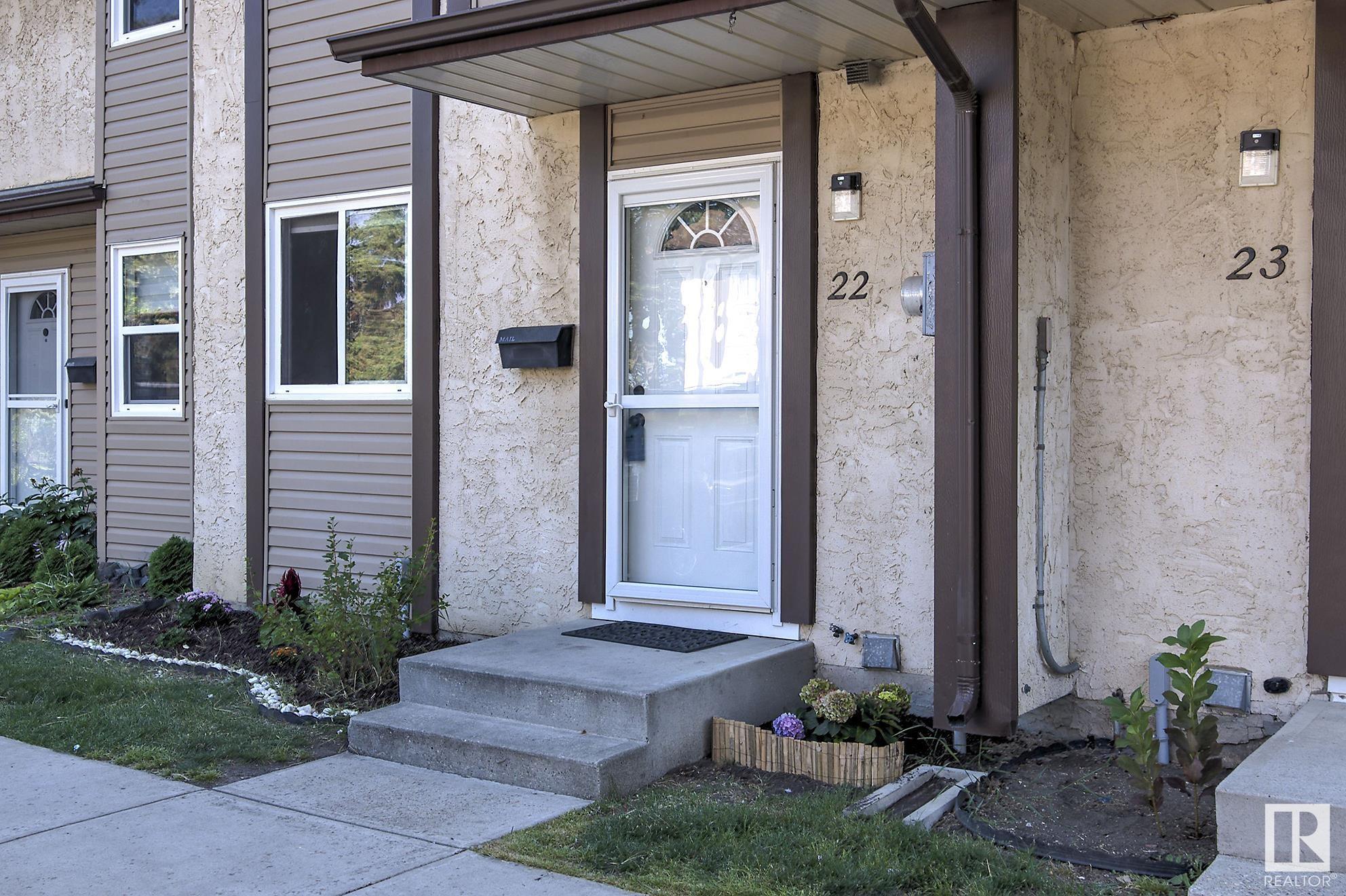      #22 10453 20 AV NW , Edmonton,  ,T6J 5H1 ;  Listing Number: MLS E4420988