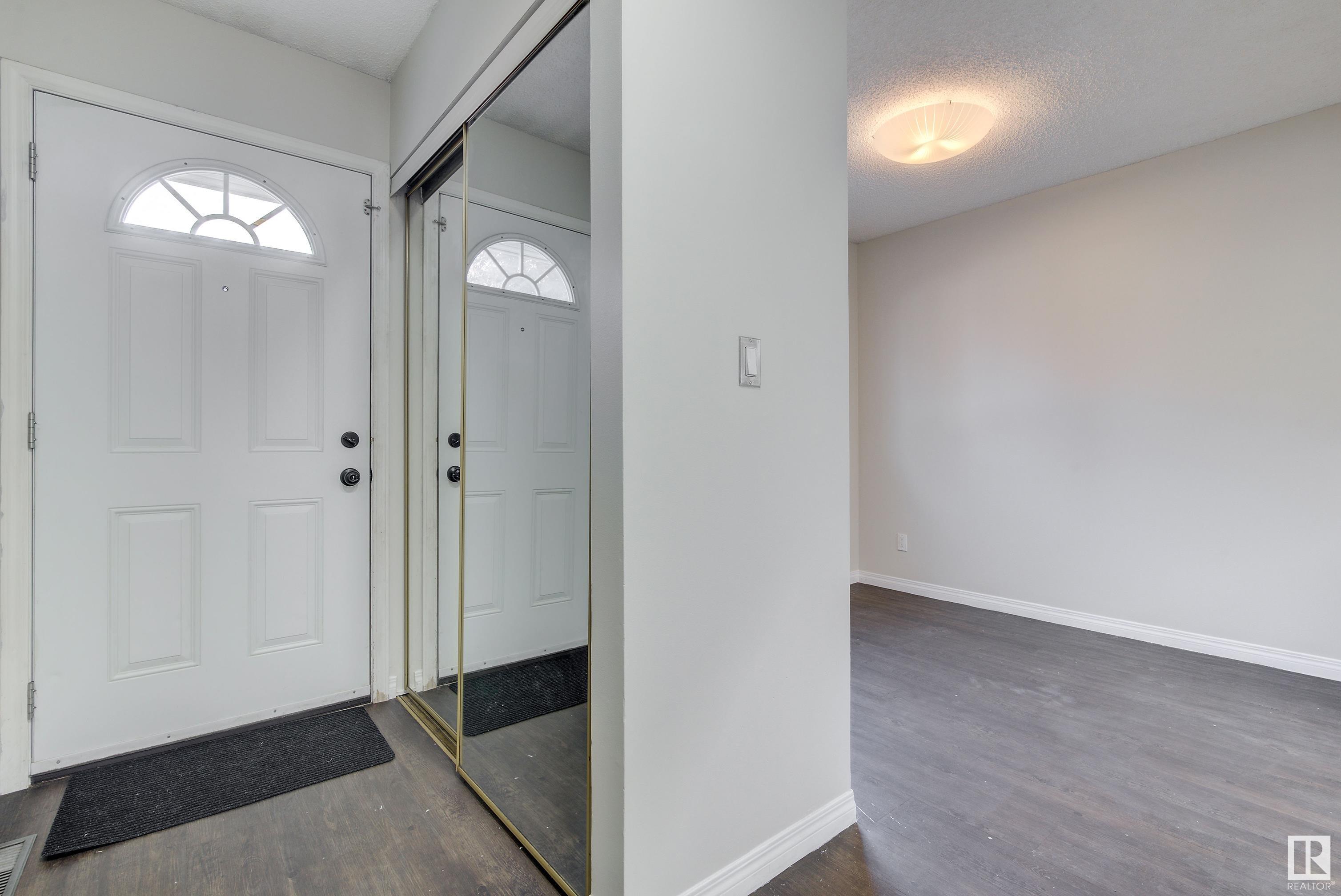      #22 10453 20 AV NW , Edmonton,  ,T6J 5H1 ;  Listing Number: MLS E4420988