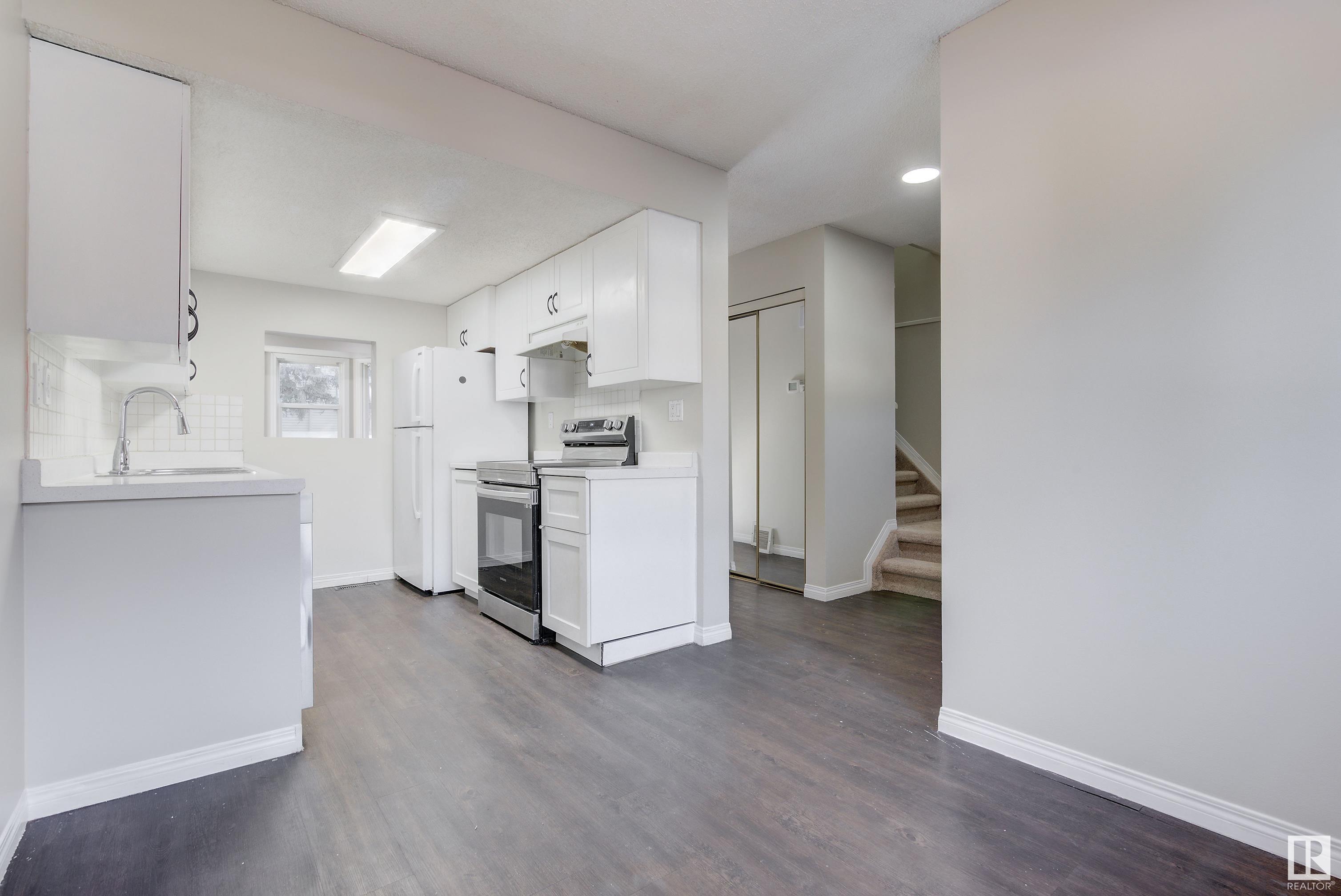     #22 10453 20 AV NW , Edmonton,  ,T6J 5H1 ;  Listing Number: MLS E4420988