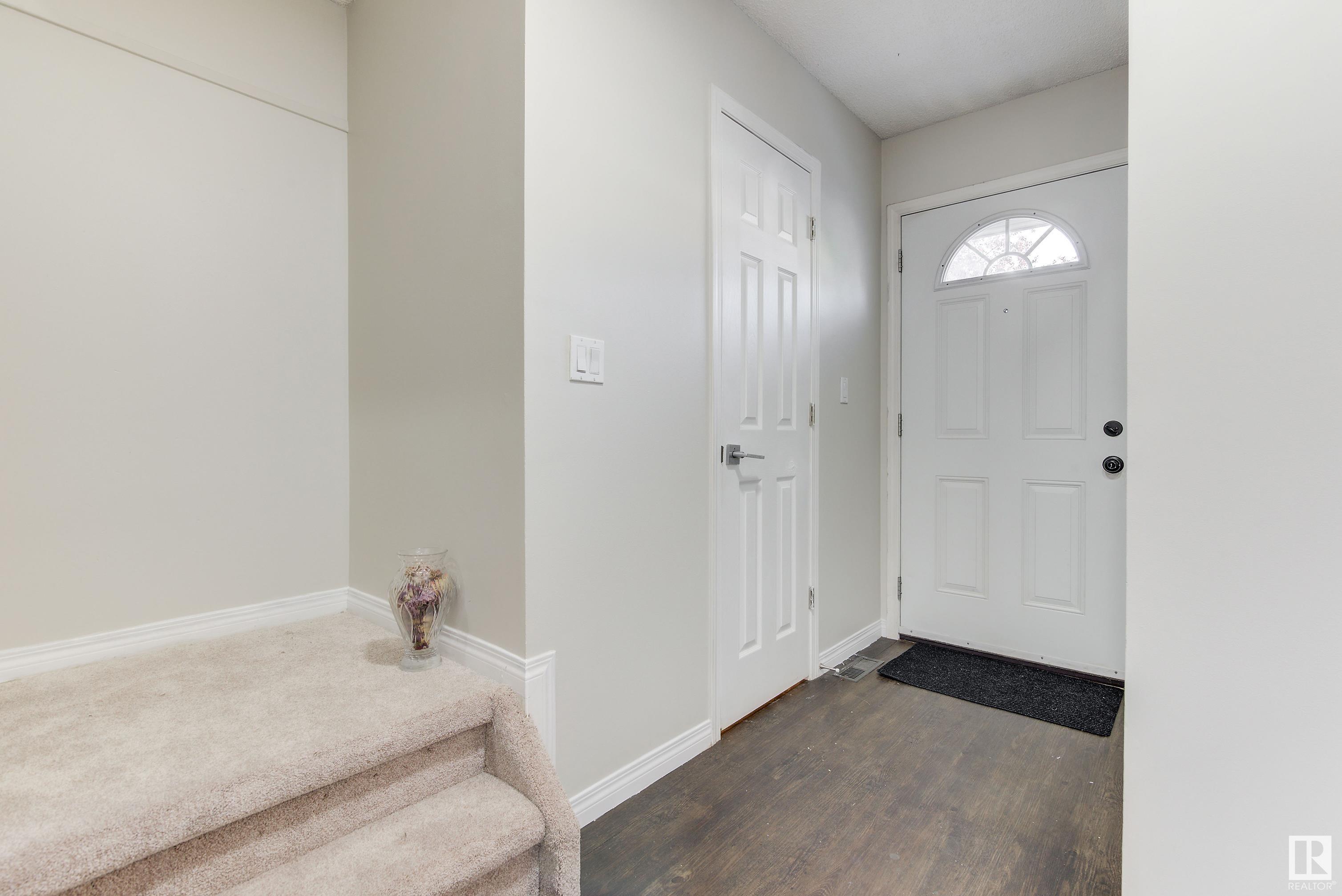      #22 10453 20 AV NW , Edmonton,  ,T6J 5H1 ;  Listing Number: MLS E4420988