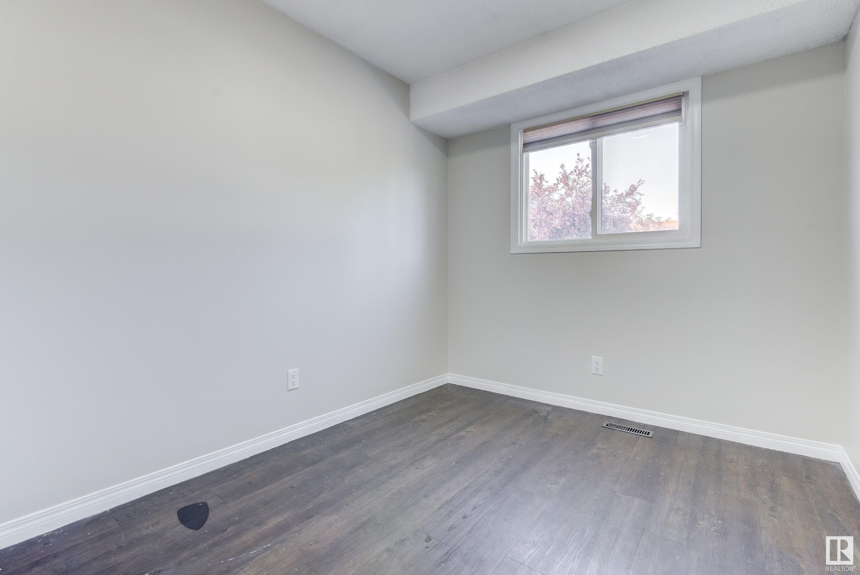      #22 10453 20 AV NW , Edmonton,  ,T6J 5H1 ;  Listing Number: MLS E4420988