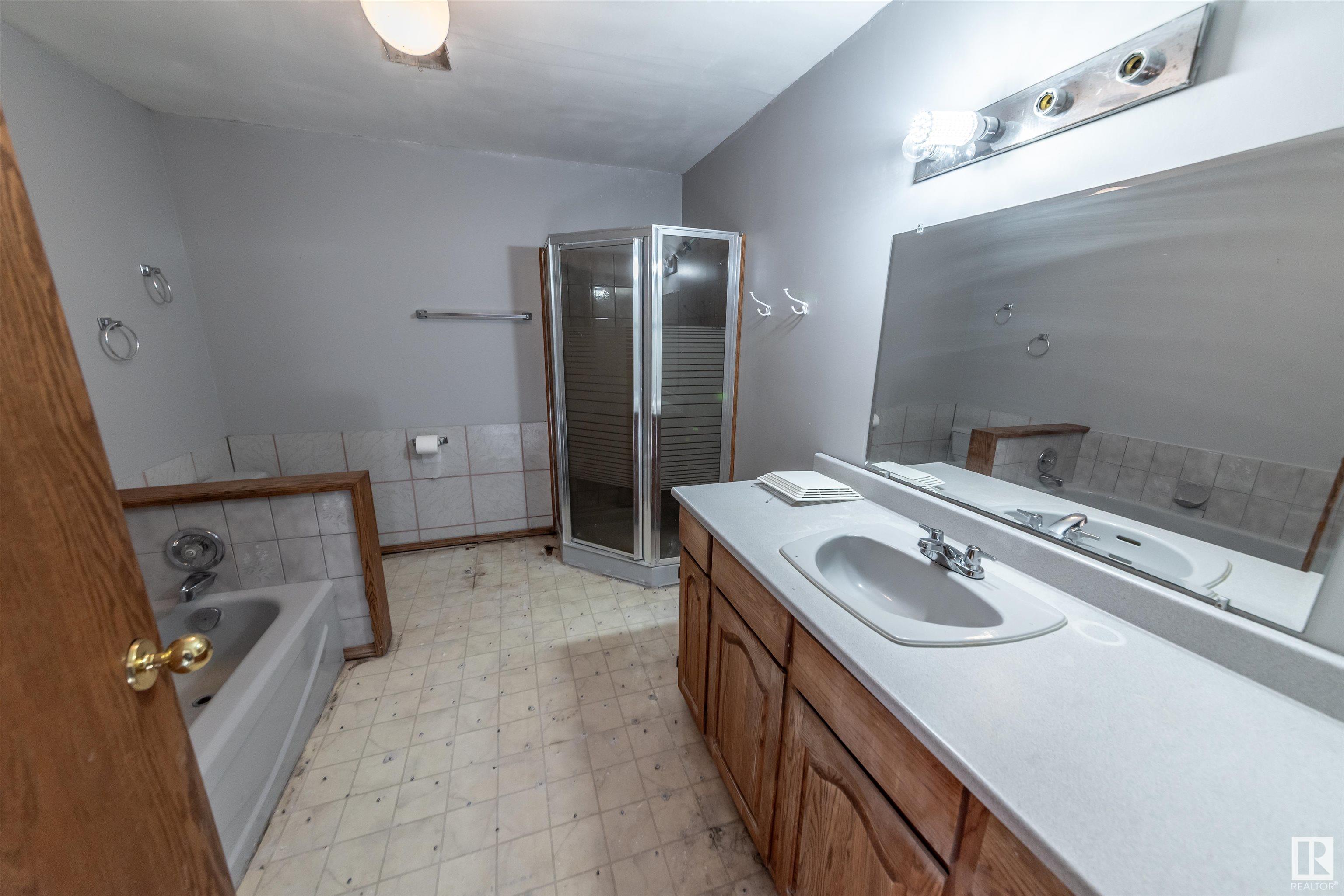      #50 53407 RGE ROAD 30 , Rural Parkland County,  ,T7Y 0E4 ;  Listing Number: MLS E4420989