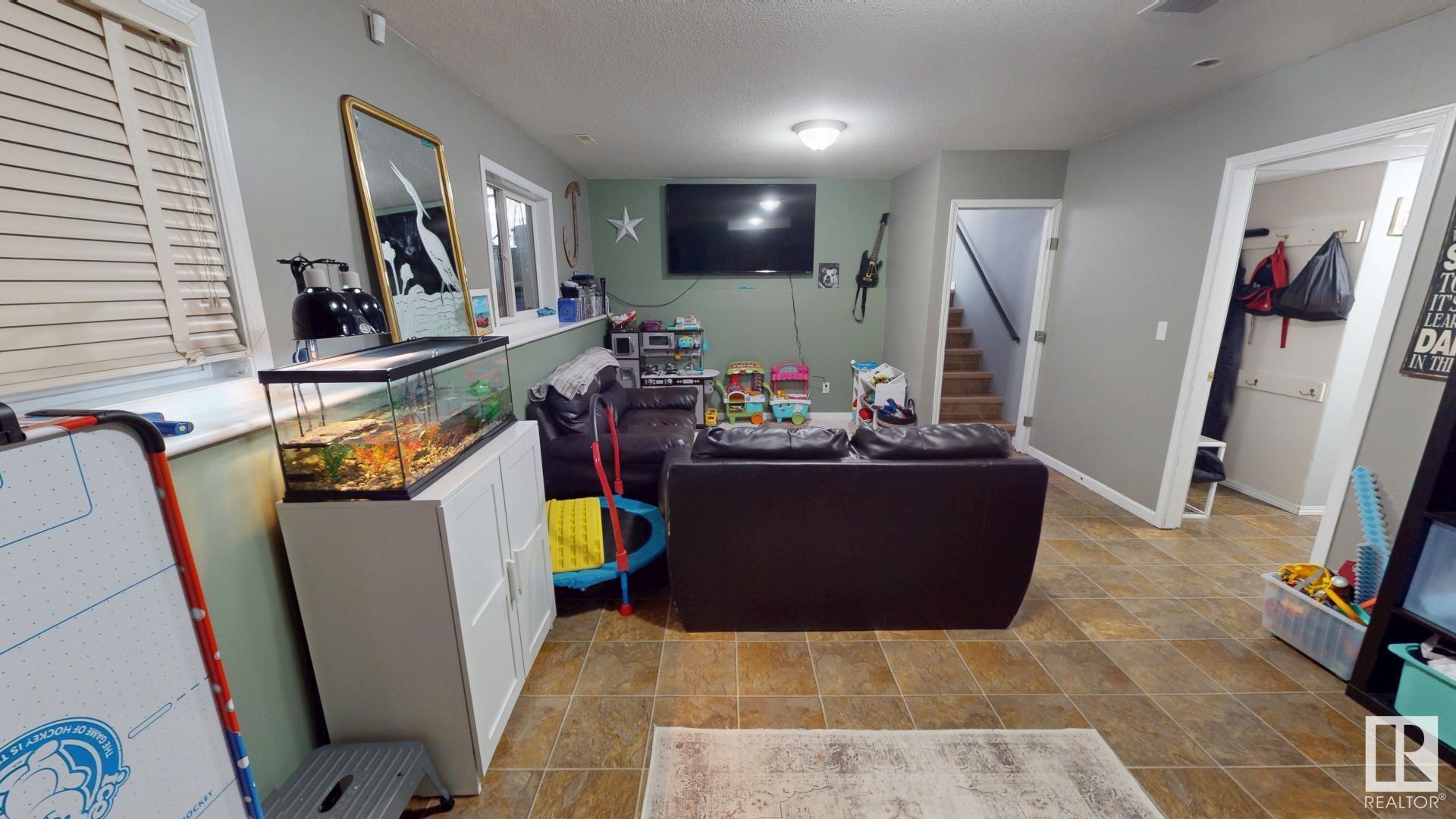      3928 48 AV , Drayton Valley,  ,T7A 1V7 ;  Listing Number: MLS E4420990