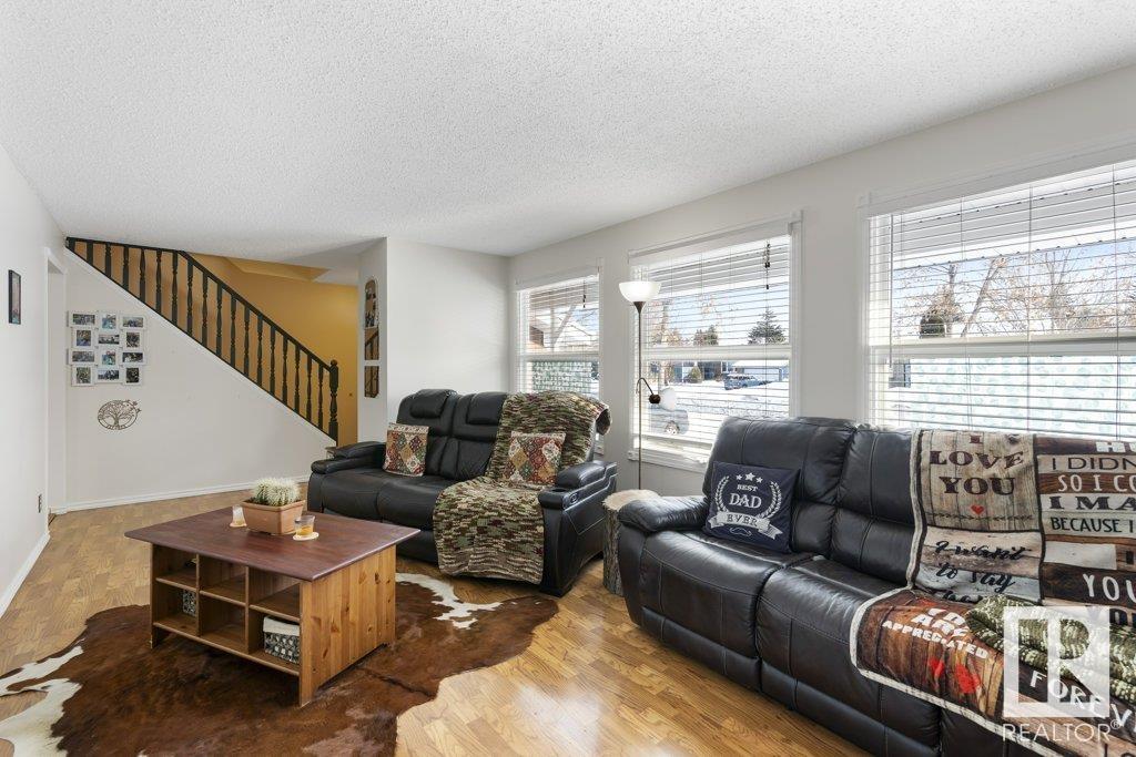      36 ARLINGTON DR , St. Albert,  ,T8N 2V5 ;  Listing Number: MLS E4420992