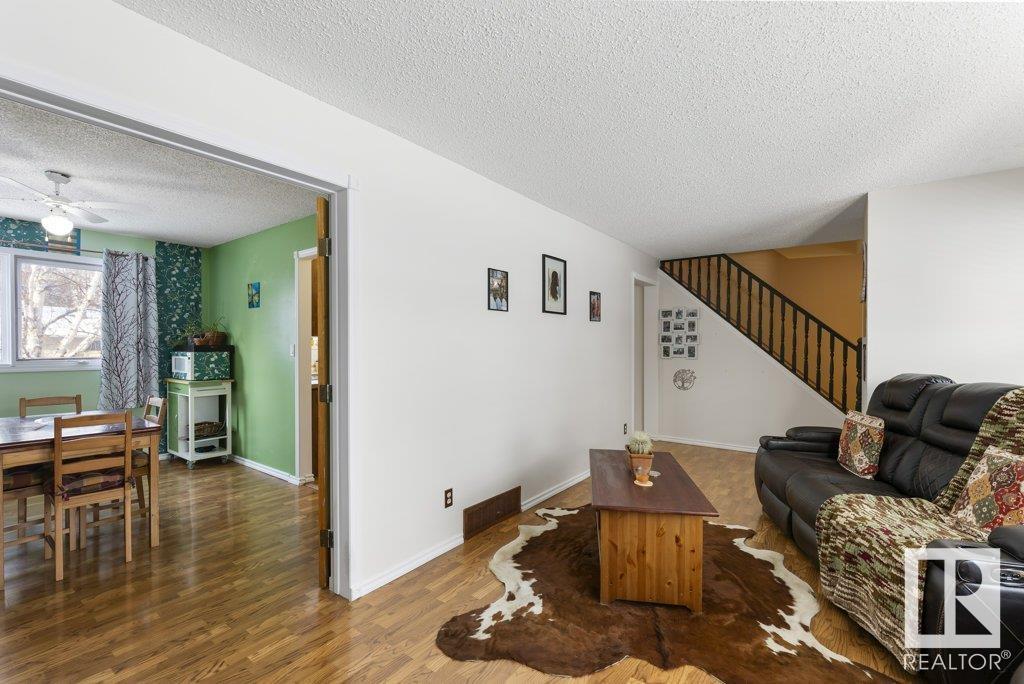      36 ARLINGTON DR , St. Albert,  ,T8N 2V5 ;  Listing Number: MLS E4420992