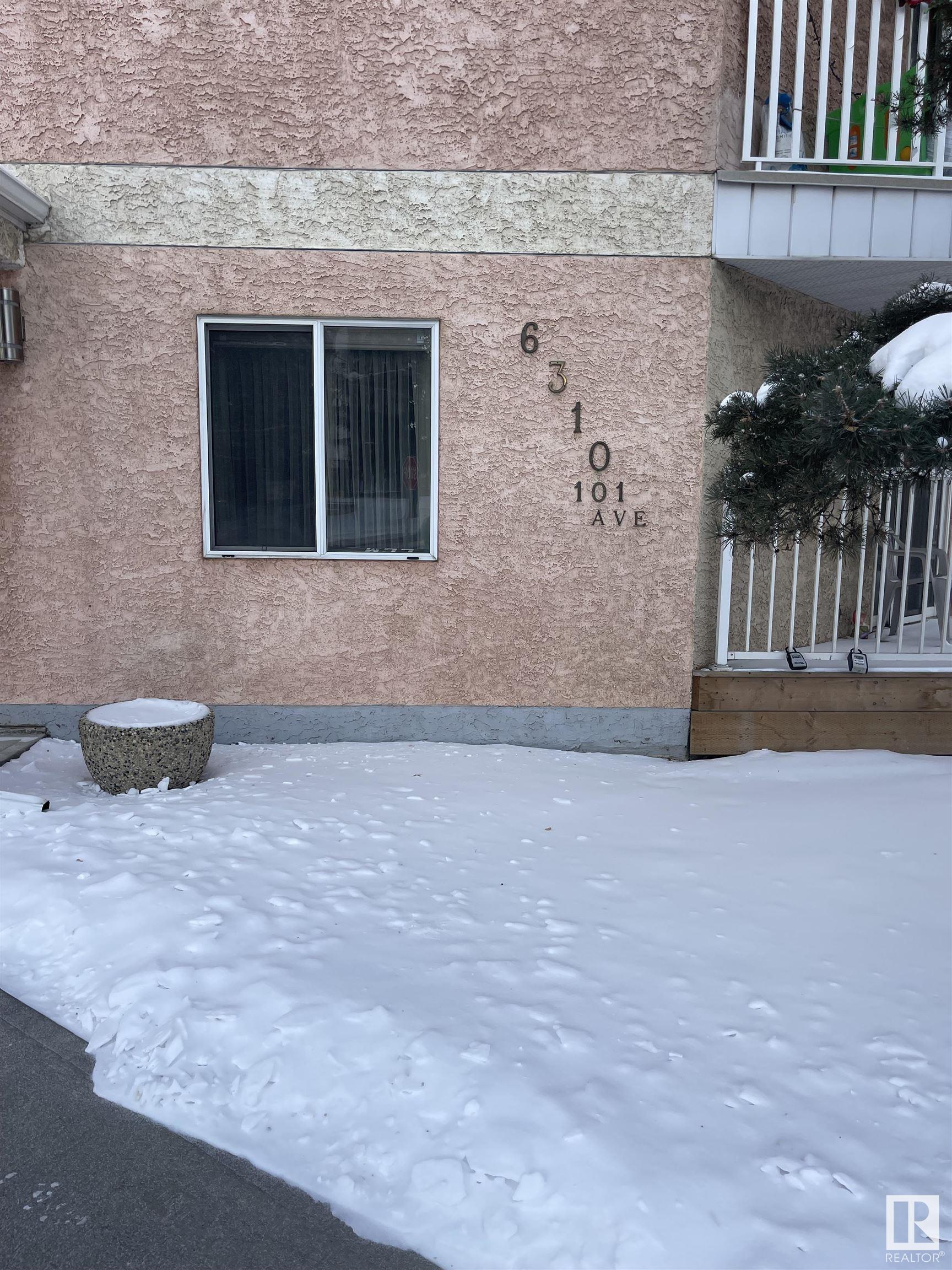 Photo 2 at 6310 101 Avenue NW, Fulton Place, Edmonton