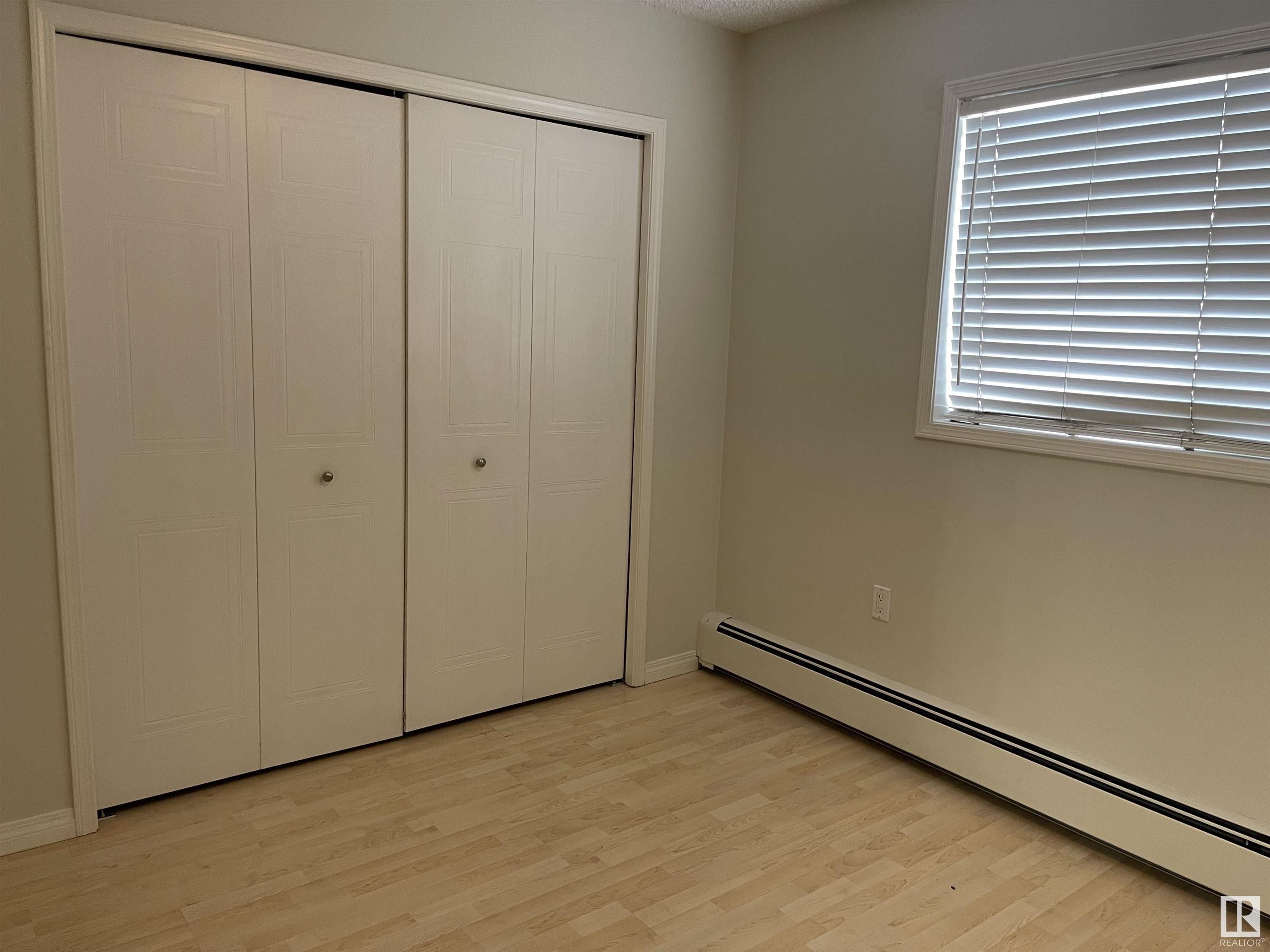 Photo 17 at 6310 101 Avenue NW, Fulton Place, Edmonton