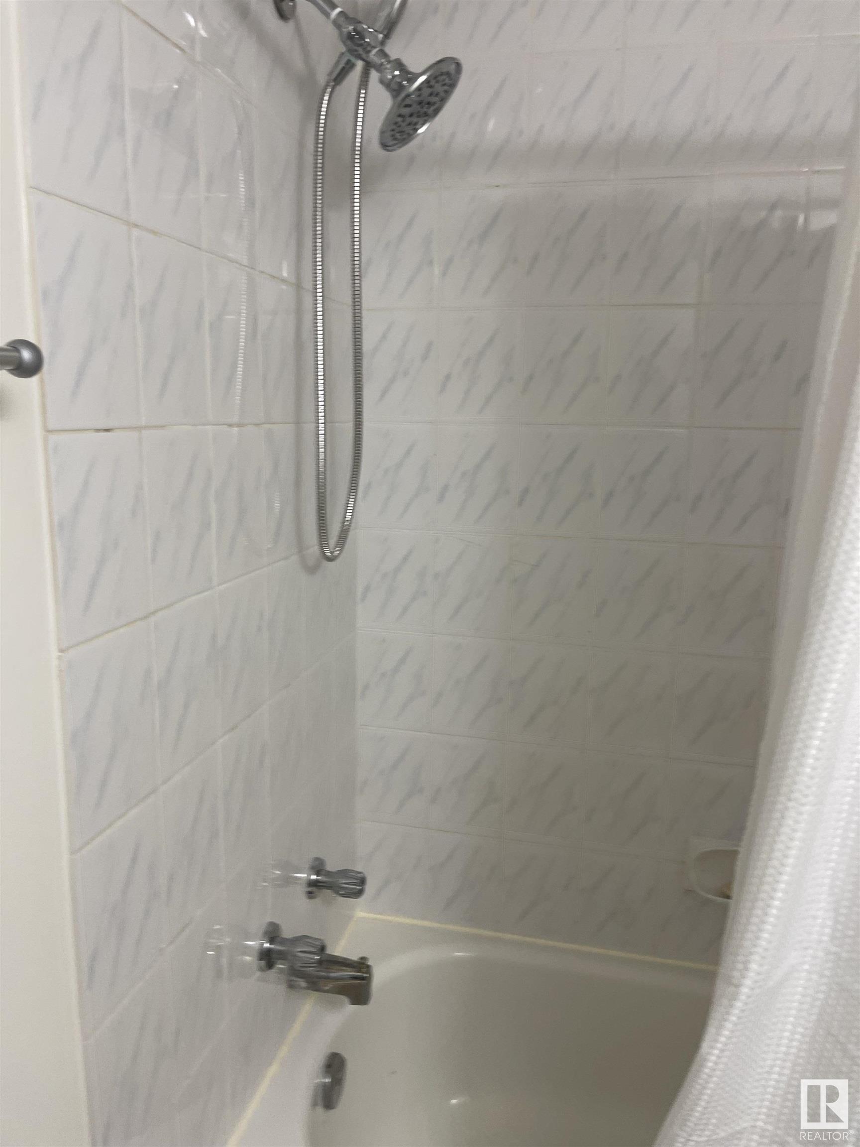 Photo 18 at 6310 101 Avenue NW, Fulton Place, Edmonton