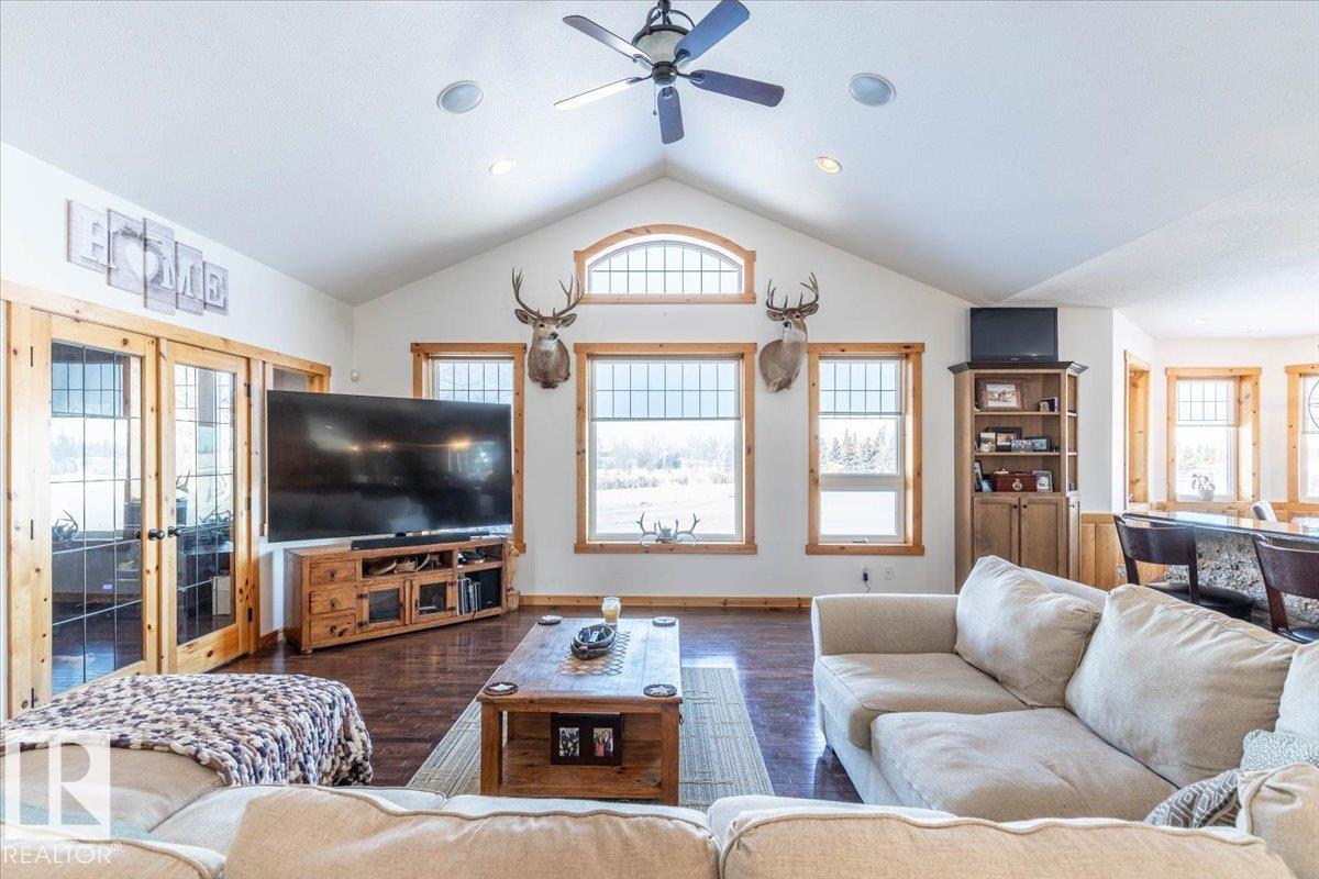 Photo 16 at 49274 Rge Road 274, None, Rural Leduc County
