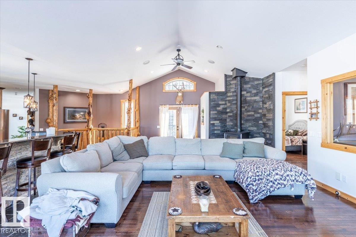 Photo 18 at 49274 Rge Road 274, None, Rural Leduc County