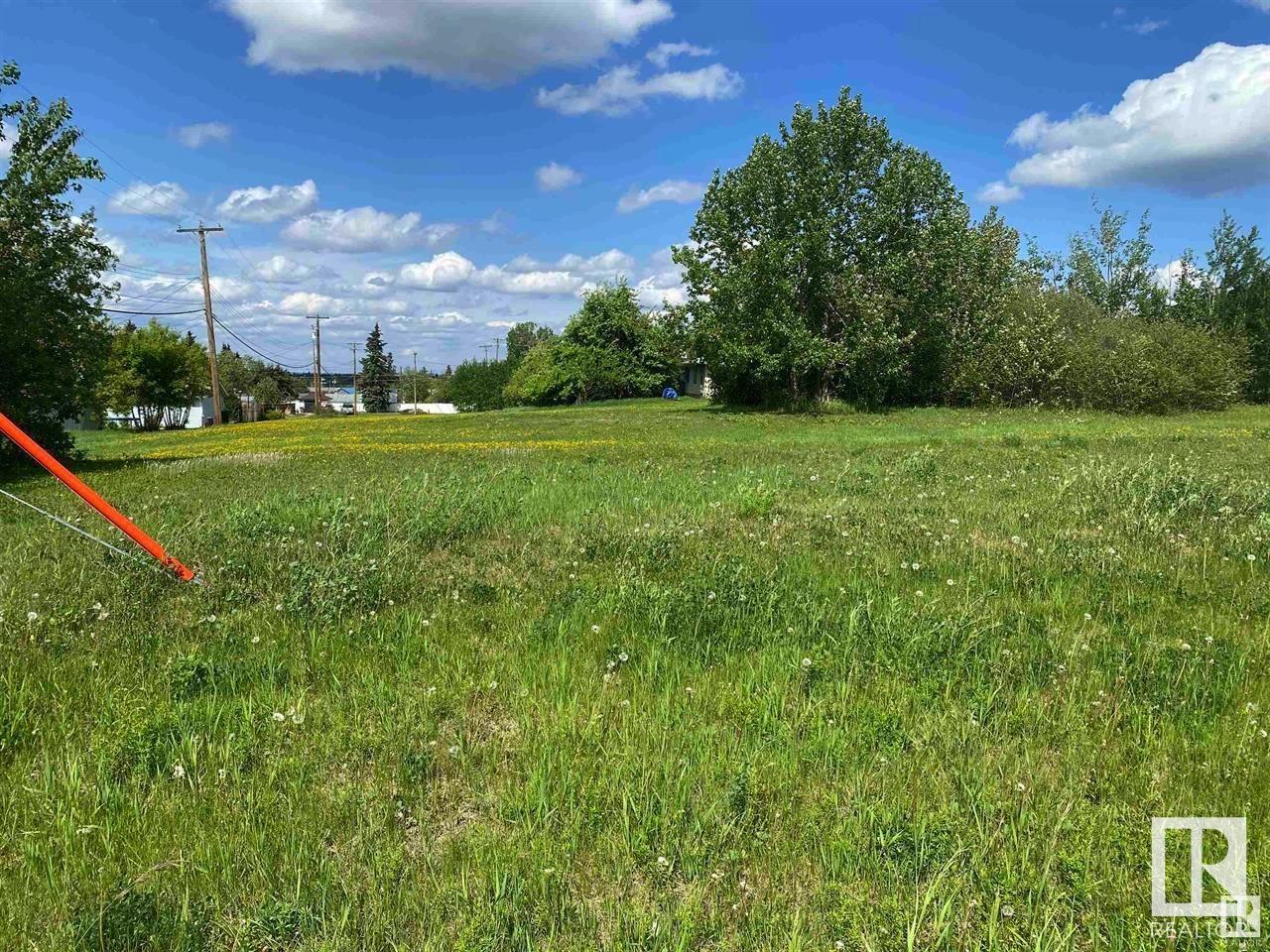 Photo 2 at 4810 Clintberg Avenue, Boyle