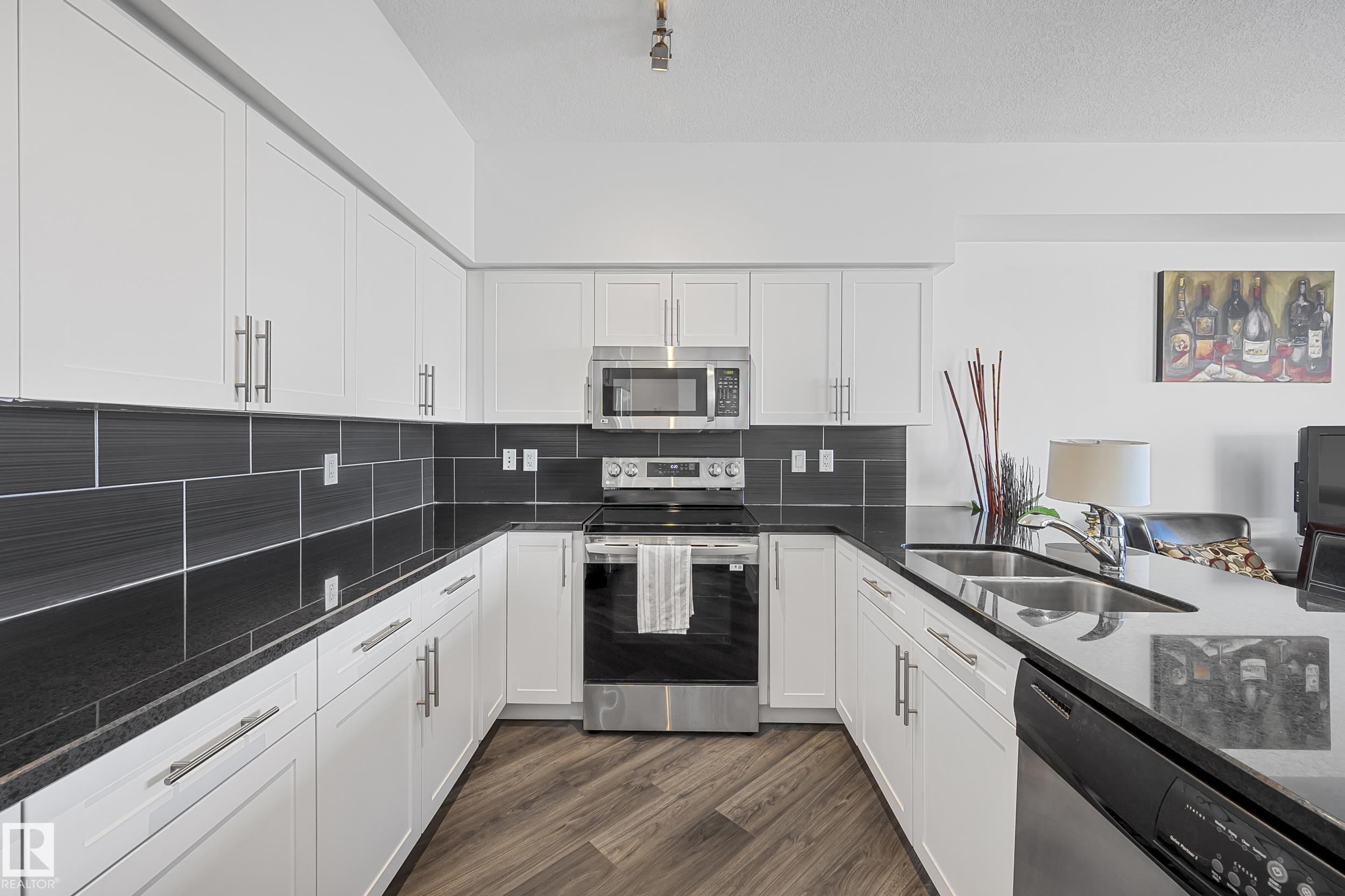 Picture for #2601 10136 104 ST NW