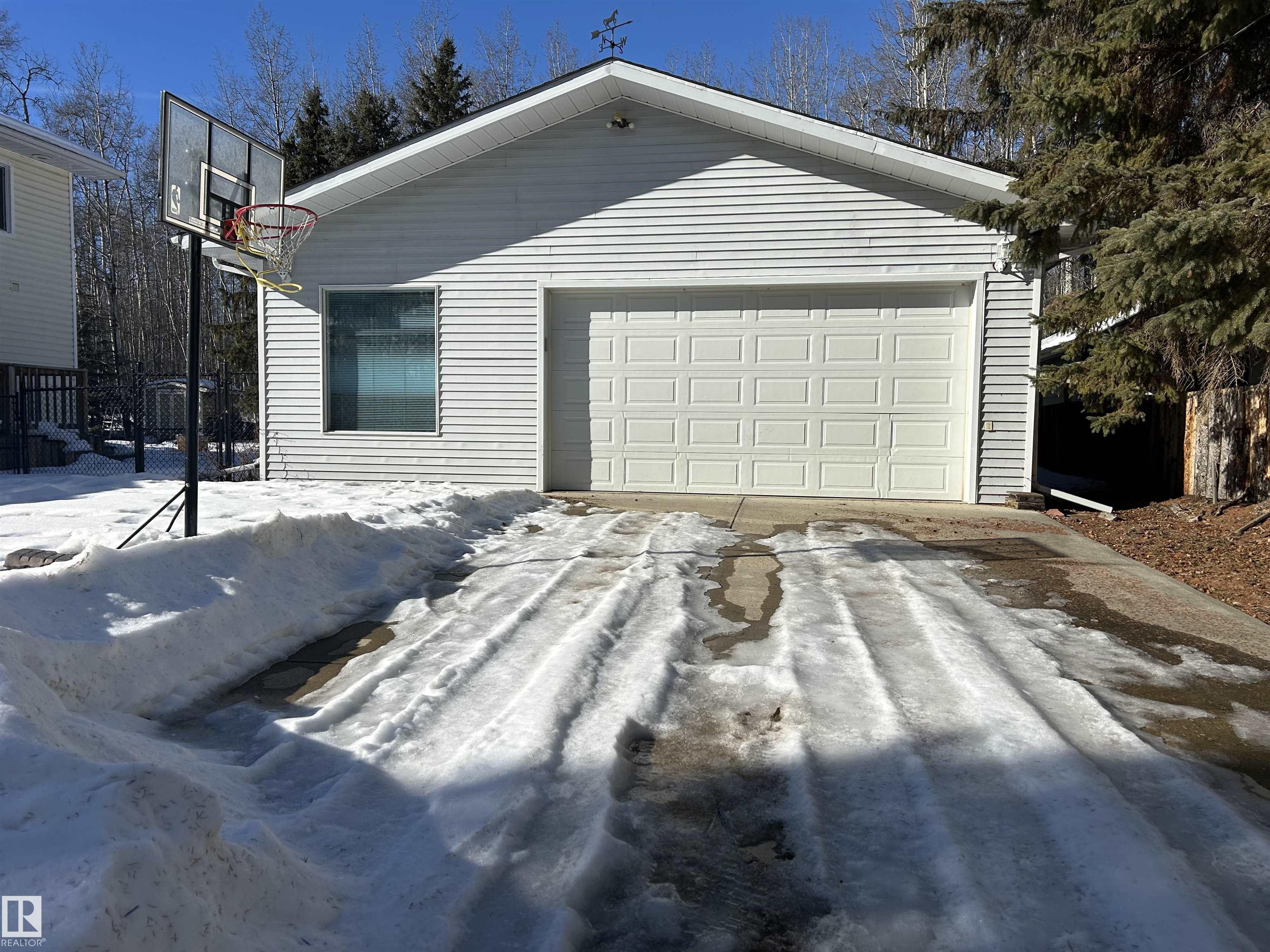 Photo 2 at 1330 Mission Beach, Mission Beach, Rural Leduc County