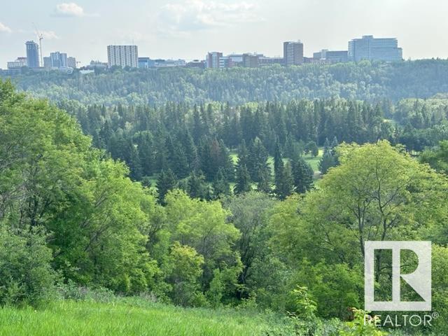 http://cdnparap120.paragonrels.com/ParagonImages/Property/p12/RAE/225337416/18/0/0/48d6aacc38e2bb981185542edaf26087/1/fa81b90d0f764a765aba7e05525de271/225337416-933C74CC-1F53-404A-897E-A7851E1CC9AD.JPG