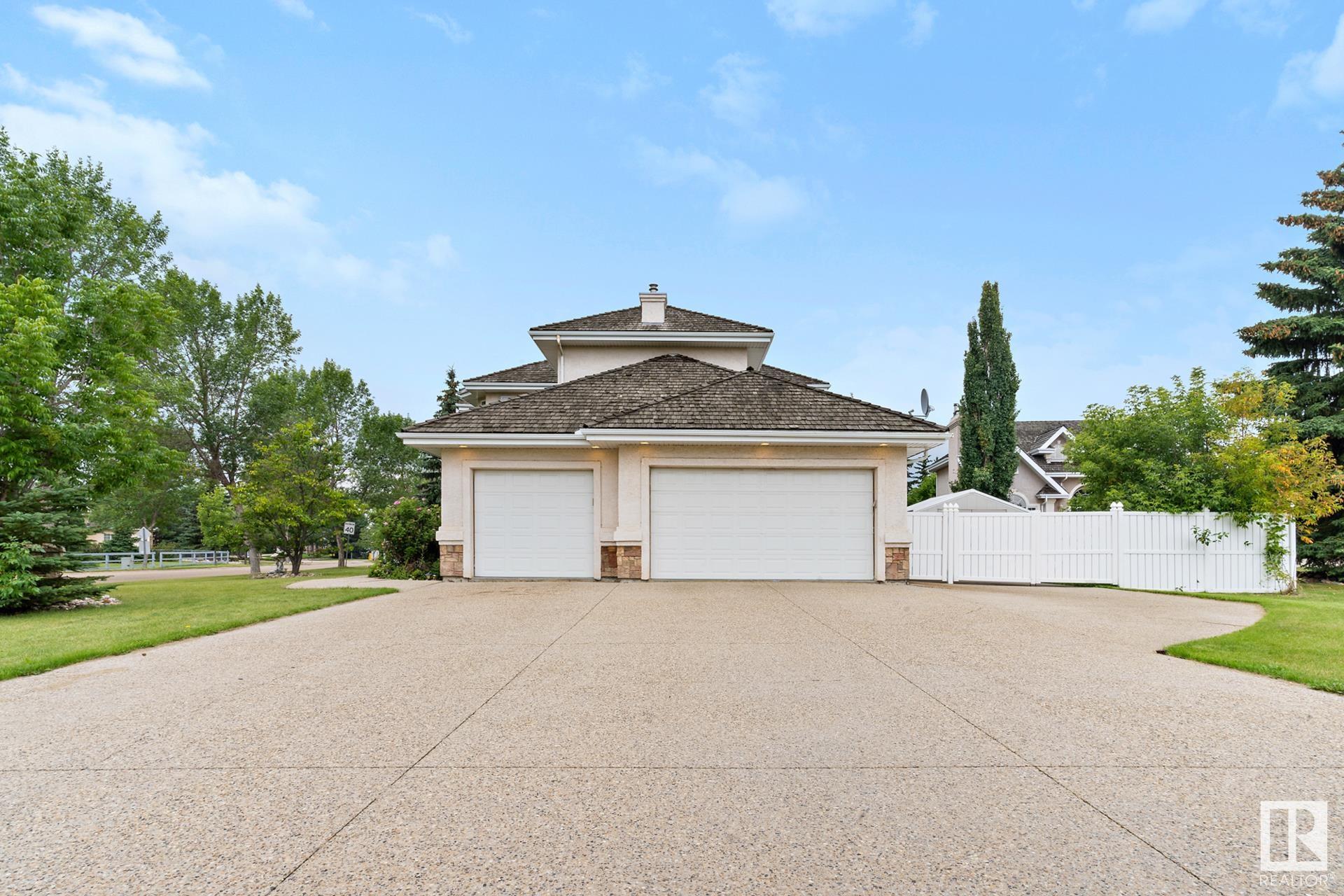 Photo 2 at 285 Estate Drive, Estates of Sherwood, Sherwood Park