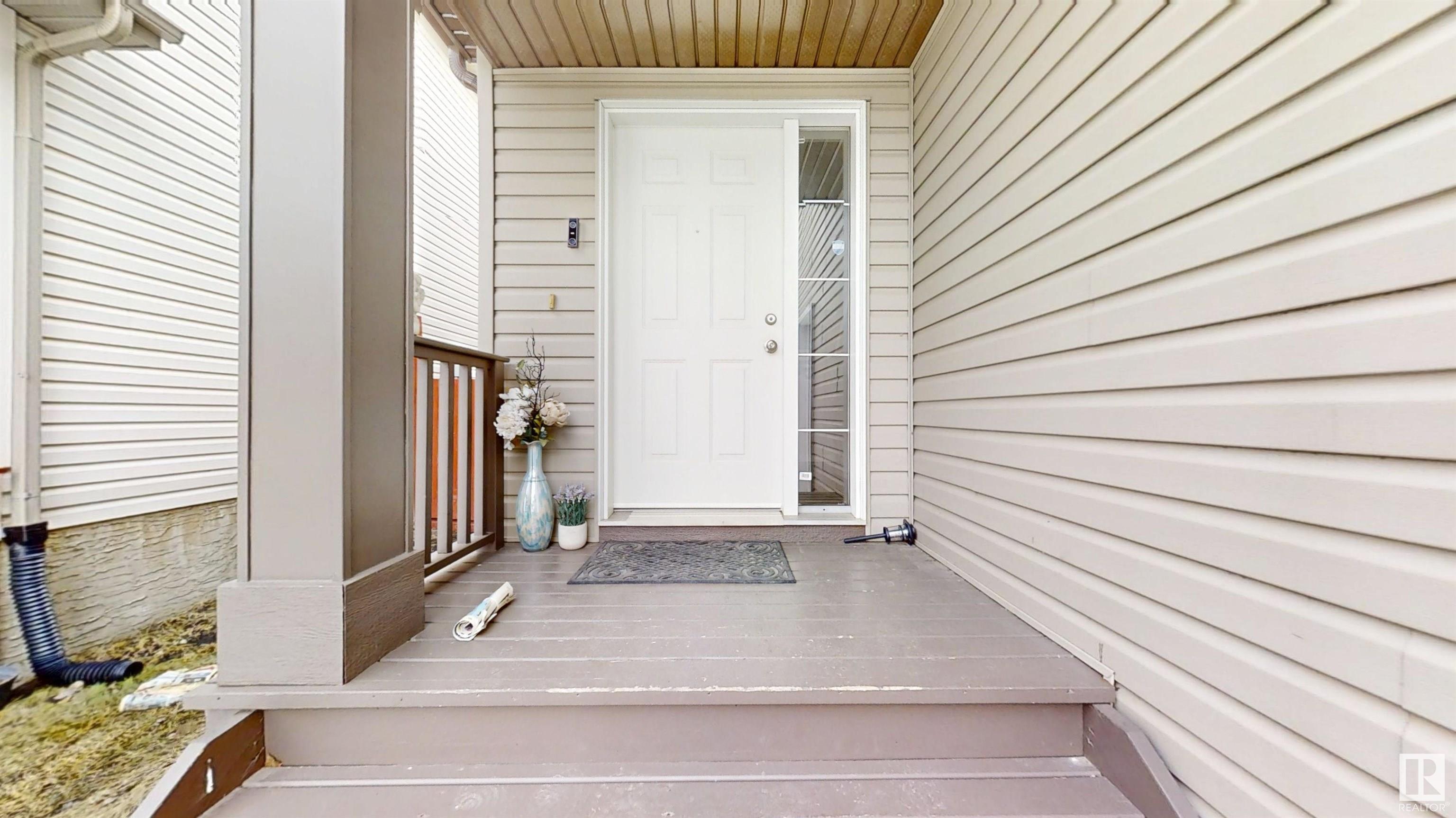 Photo 2 at 3363 25 Avenue Nw, Silver Berry, Edmonton