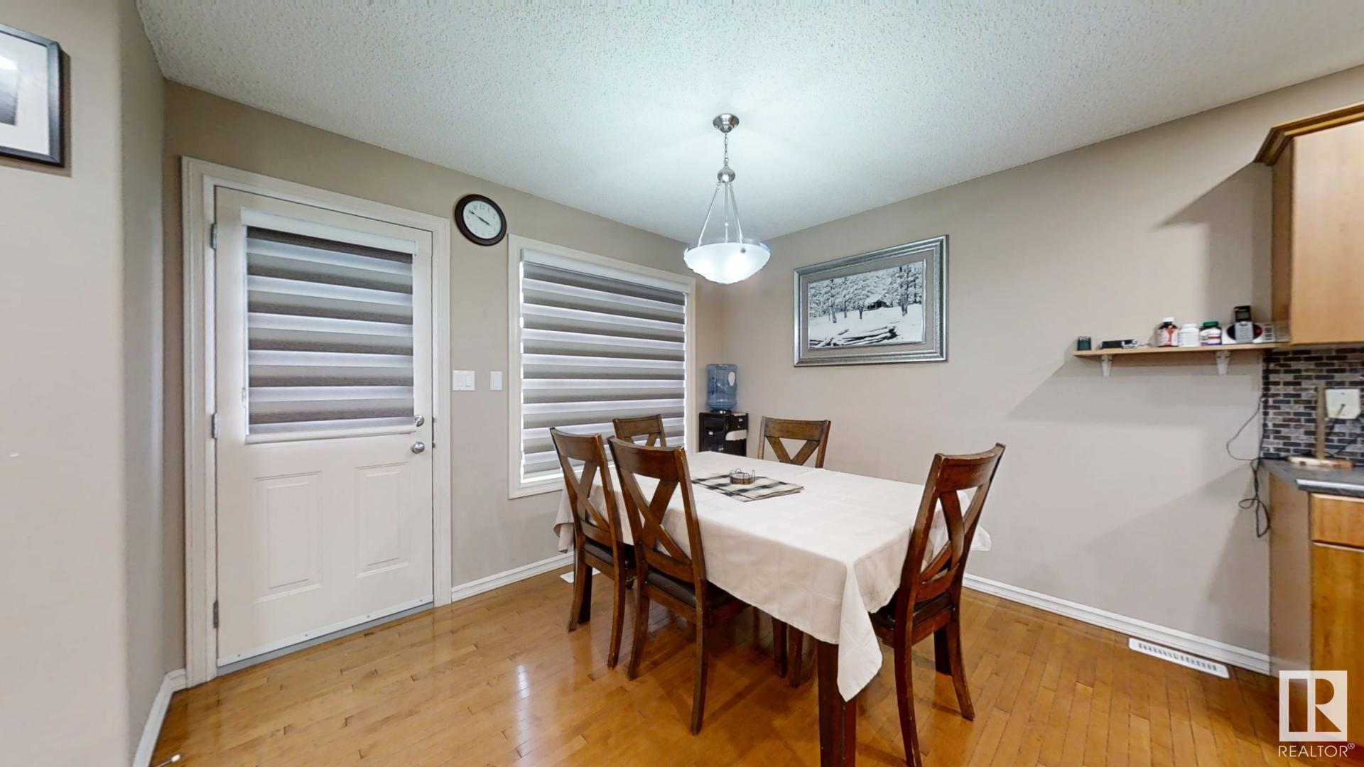 Photo 12 at 3363 25 Avenue Nw, Silver Berry, Edmonton