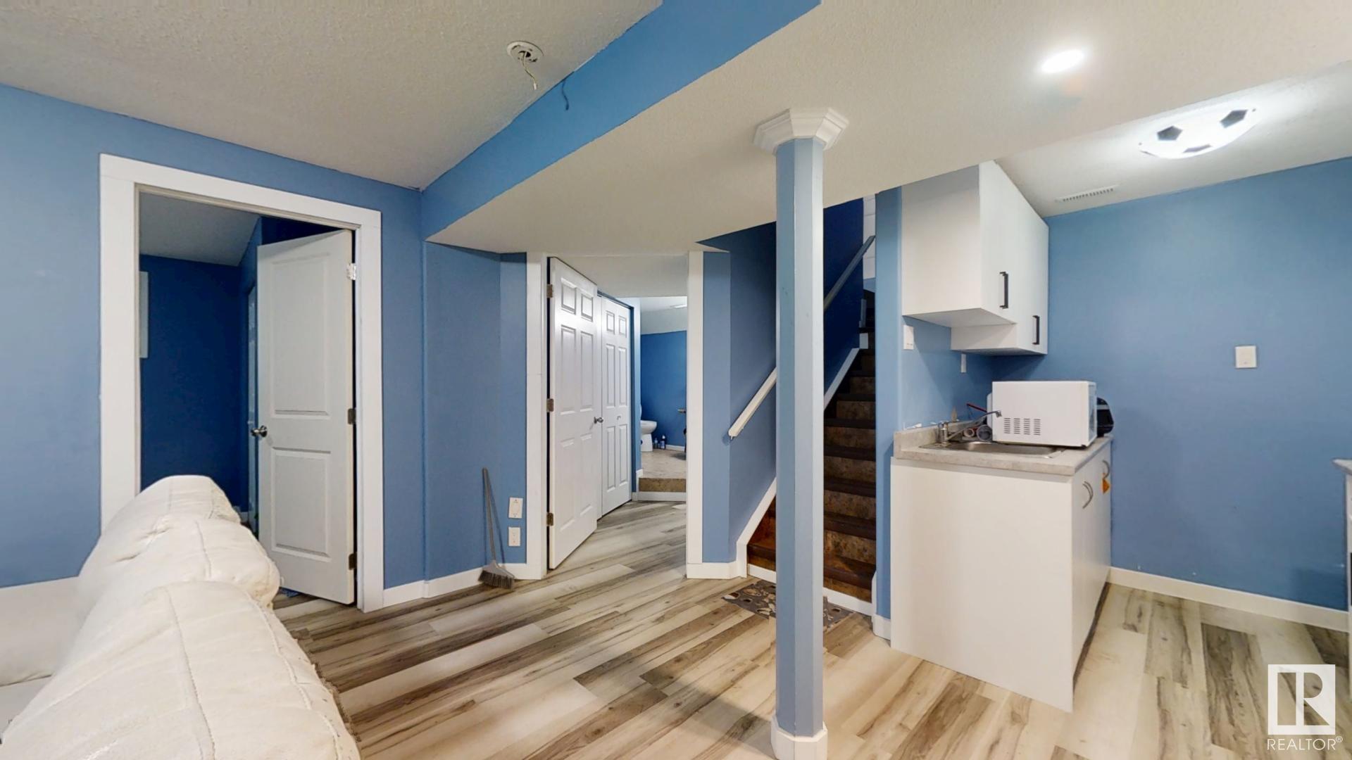 Photo 39 at 3363 25 Avenue Nw, Silver Berry, Edmonton