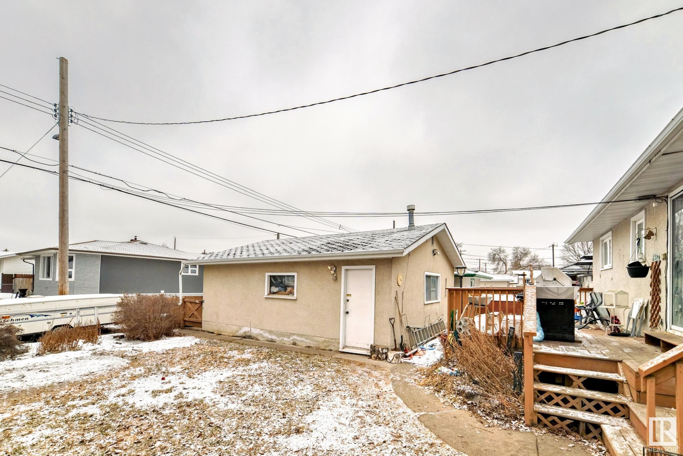 Photo 37 at 15201 110a Avenue Nw, High Park, Edmonton