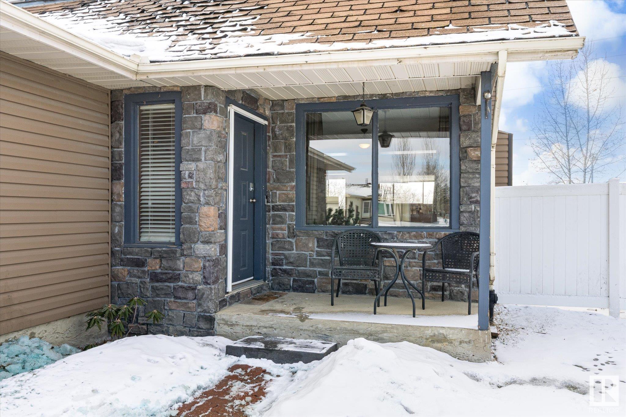 Photo 3 at 9740 190 Street Nw, La Perle, Edmonton