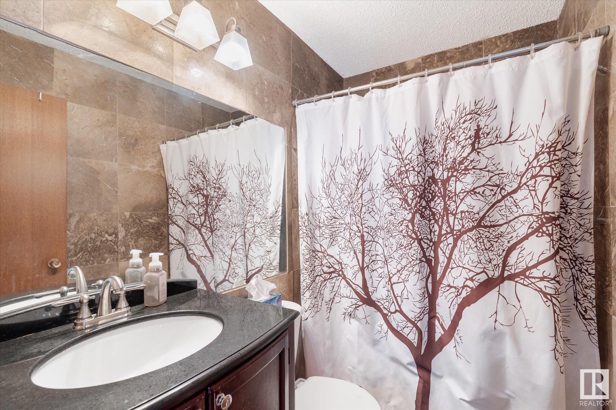Photo 23 at 9740 190 Street Nw, La Perle, Edmonton