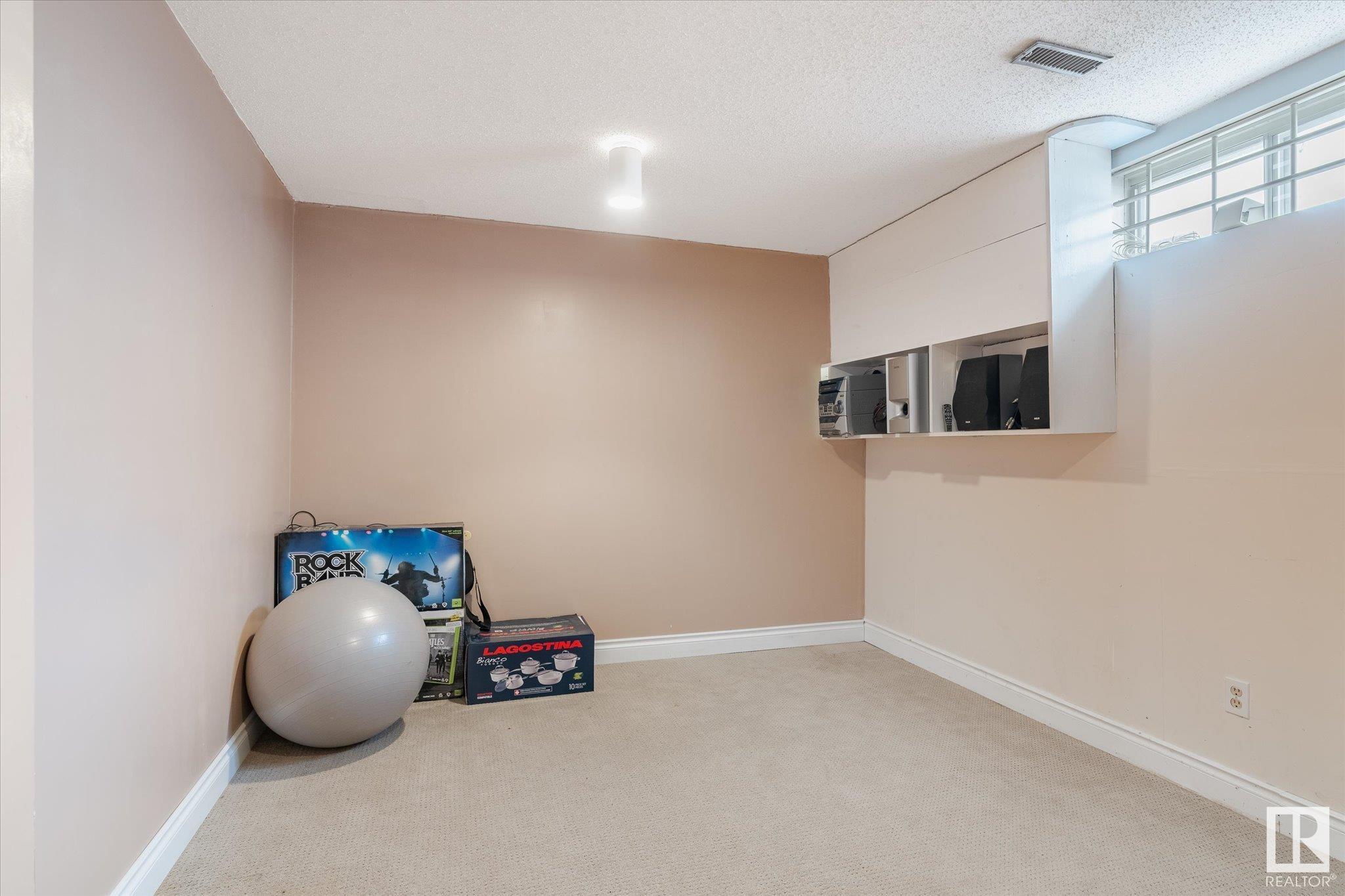 Photo 30 at 9740 190 Street Nw, La Perle, Edmonton