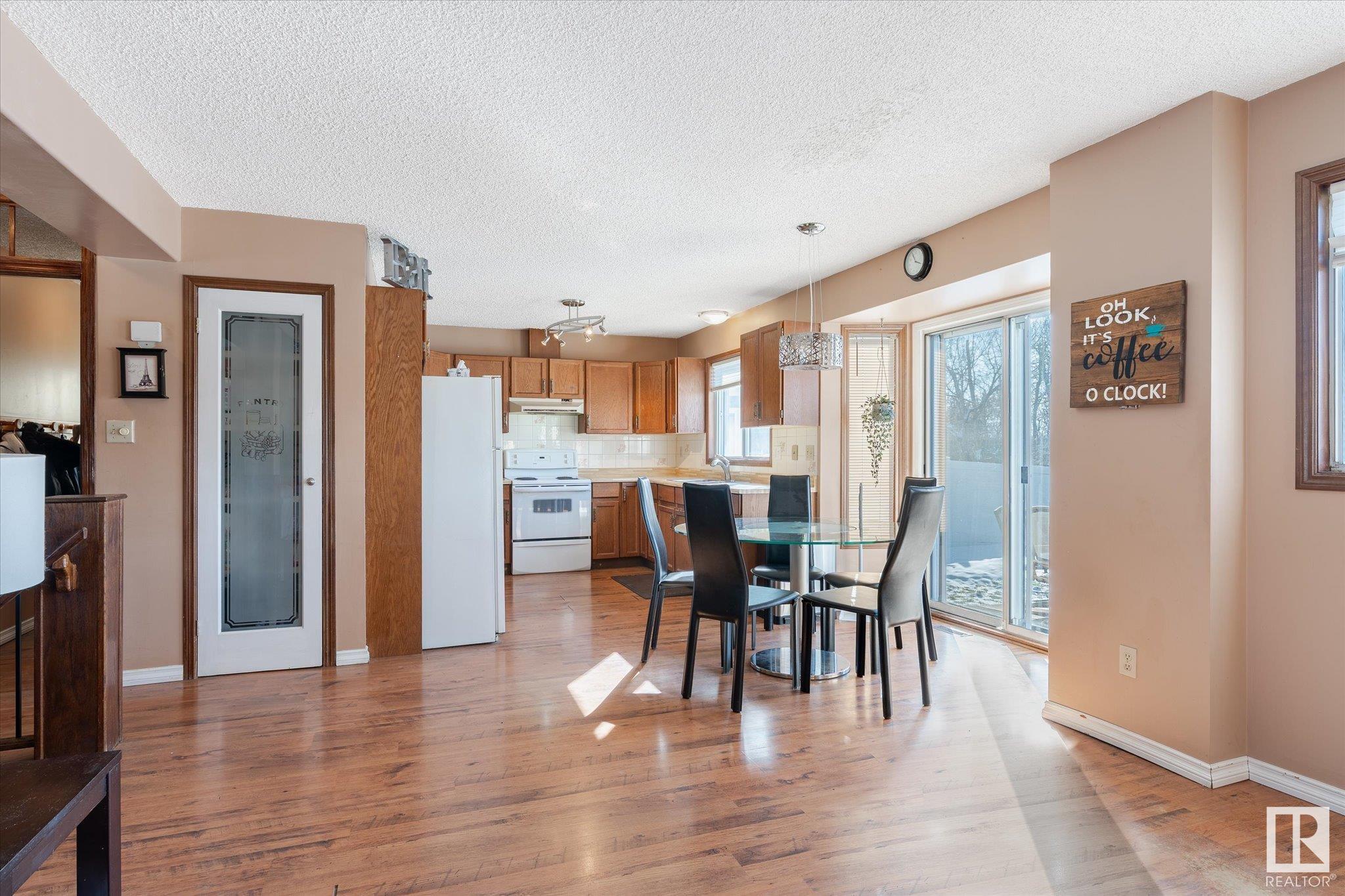 Photo 7 at 9740 190 Street Nw, La Perle, Edmonton
