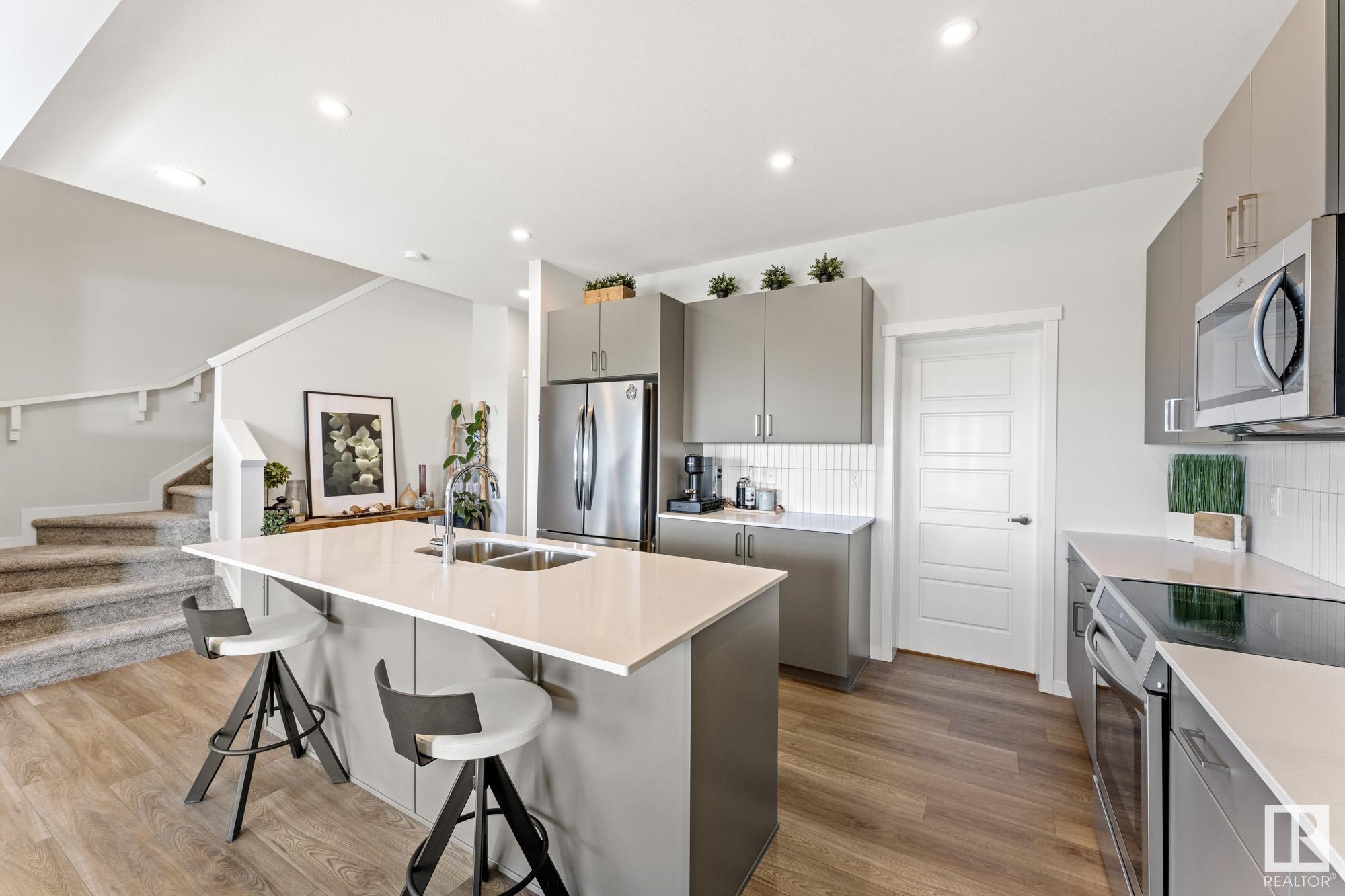 Photo 5 at 2248 194 Street Nw, River's Edge, Edmonton