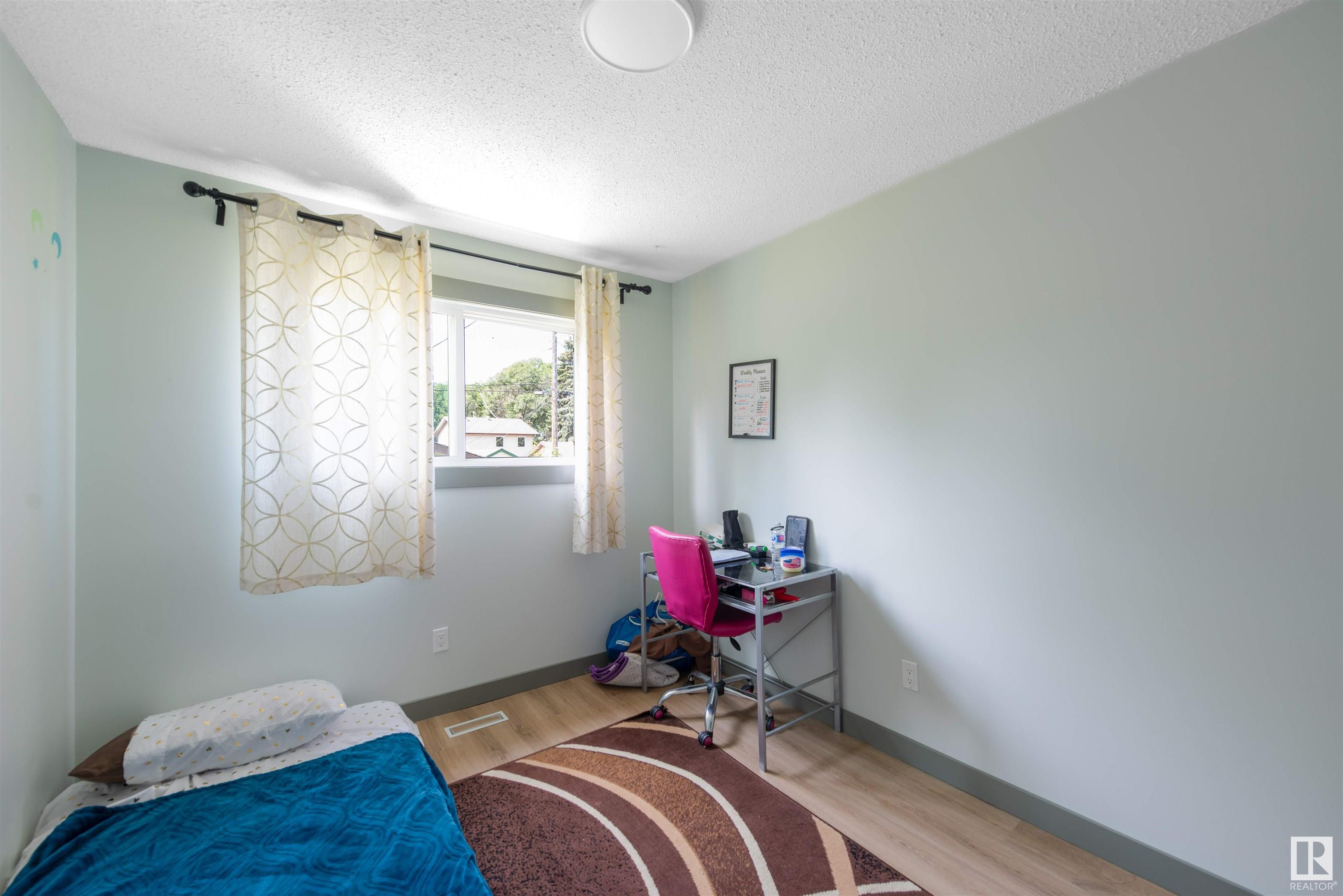 Photo 8 at 12122-12124 105 Street Nw, Westwood, Edmonton