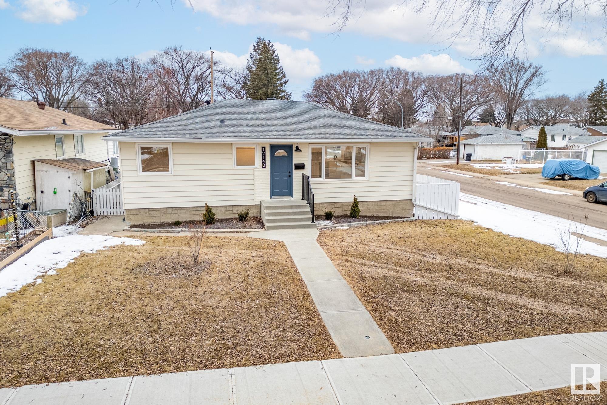 Photo 35 at 12140 39 Street Nw, Beacon Heights, Edmonton