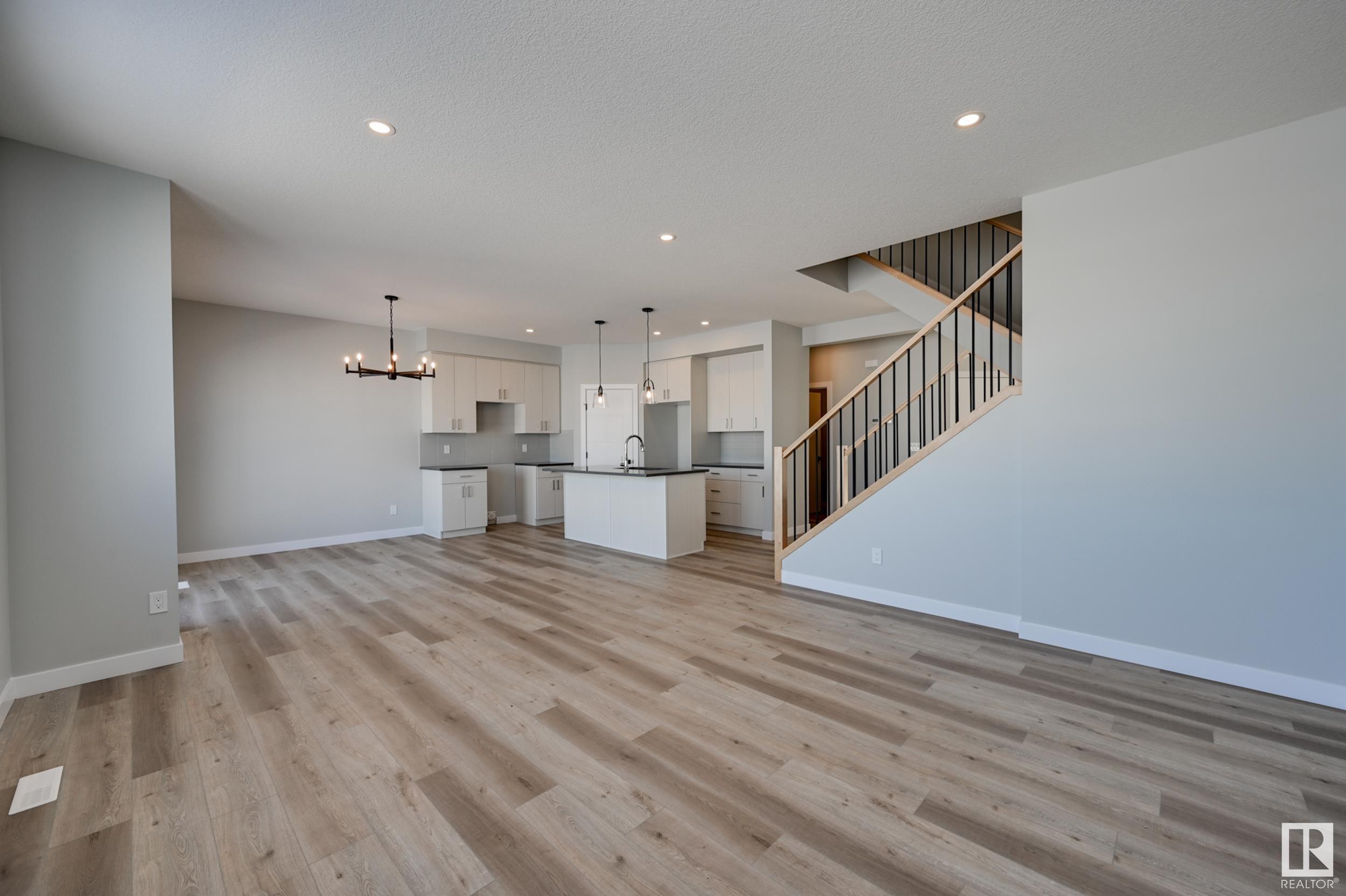 Photo 12 at 10206 92a Avenue, Morinville