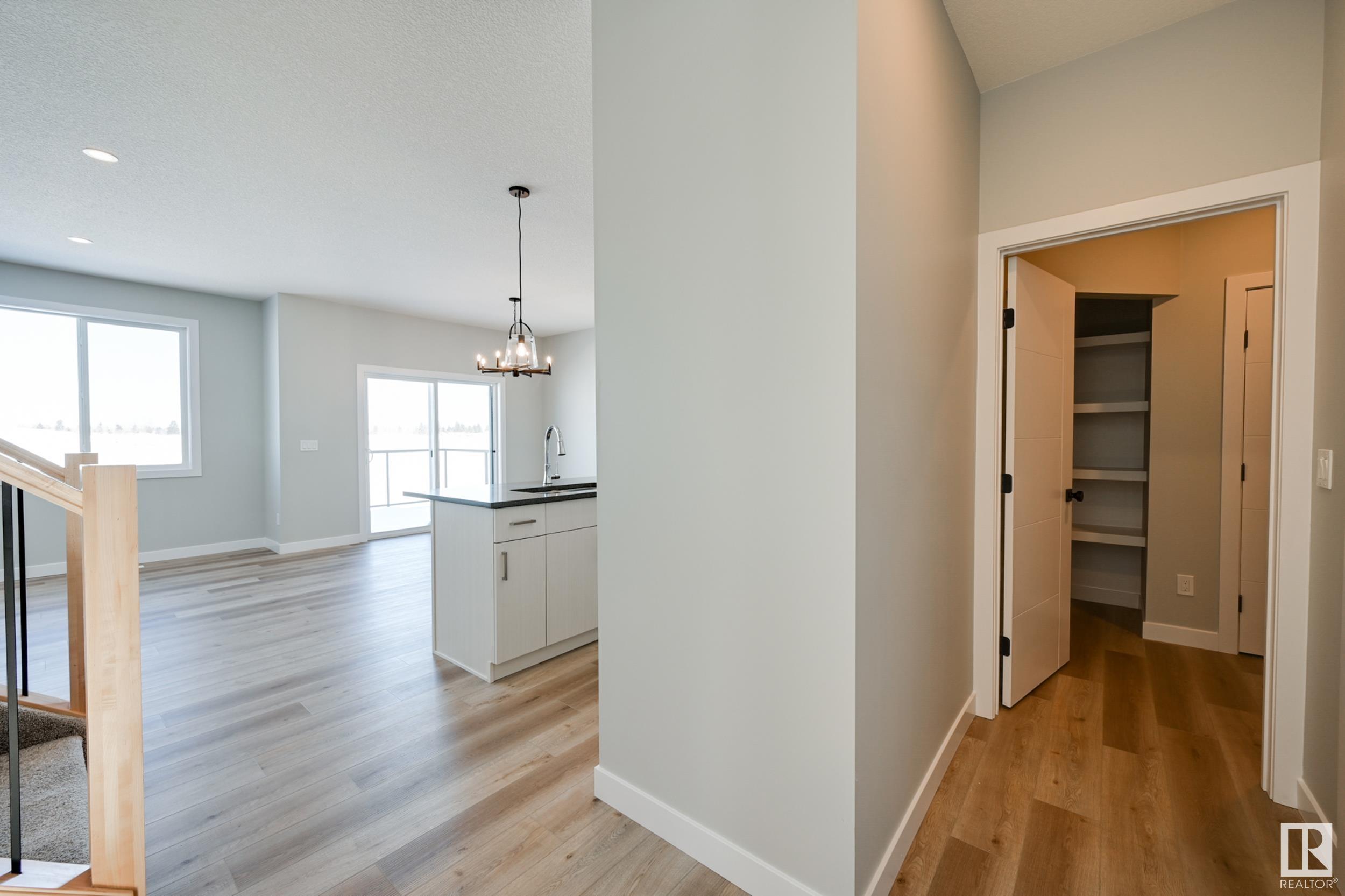 Photo 3 at 10206 92a Avenue, Morinville