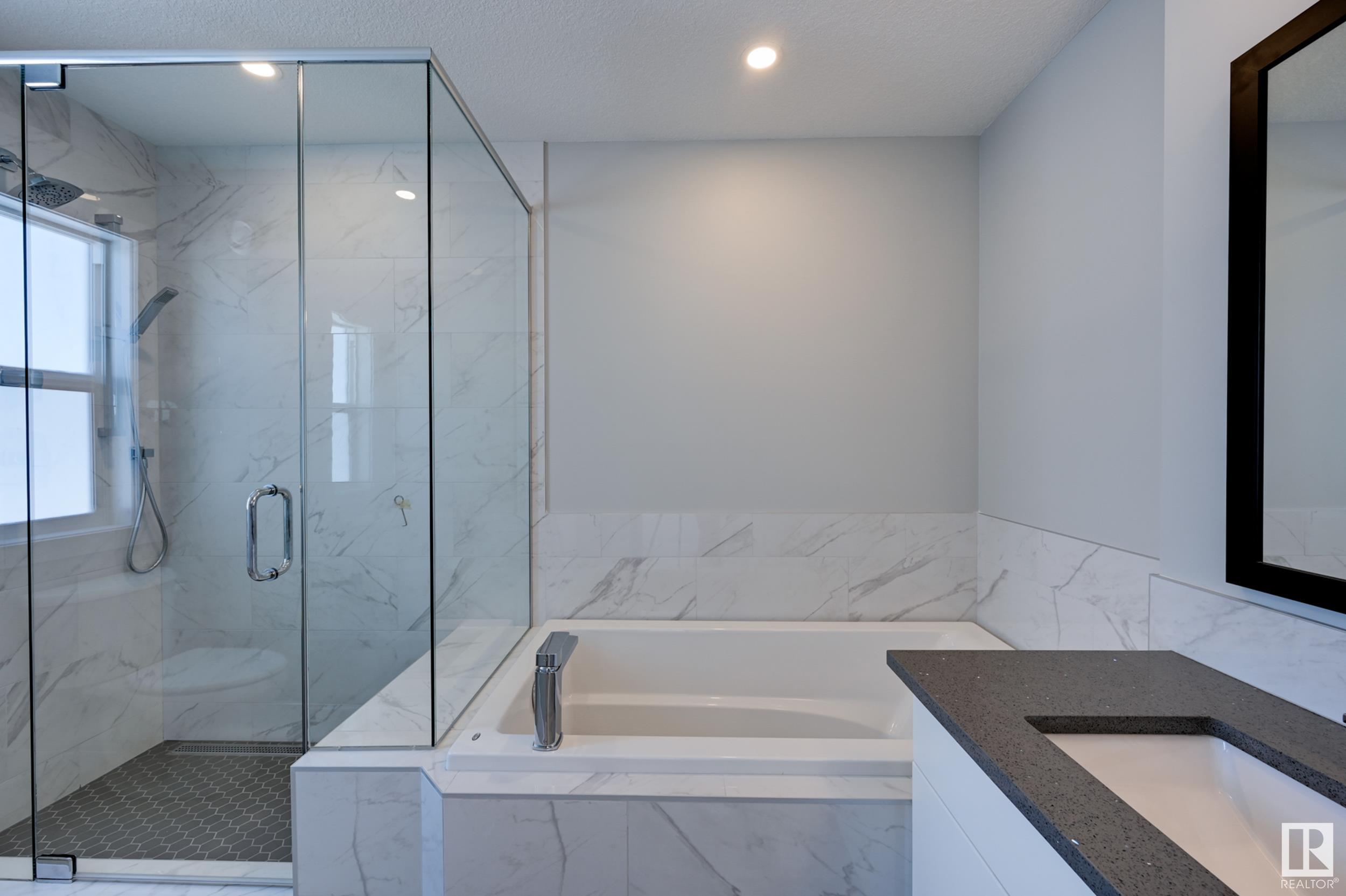 Photo 25 at 10206 92a Avenue, Morinville