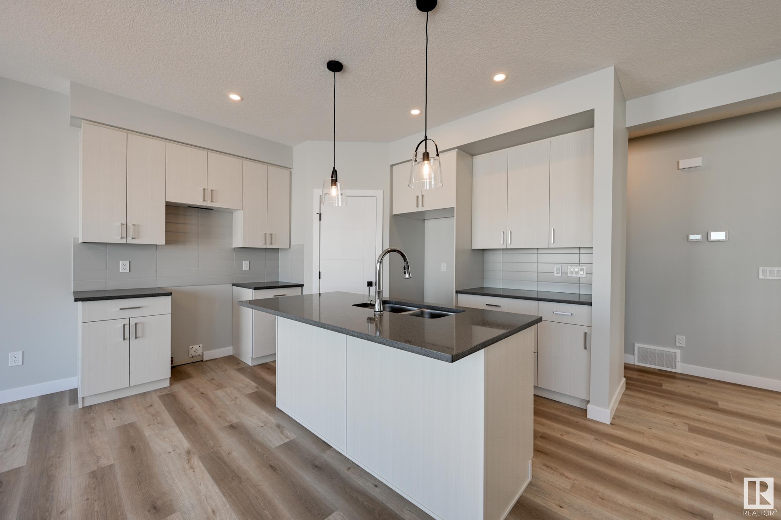 Photo 8 at 10206 92a Avenue, Morinville