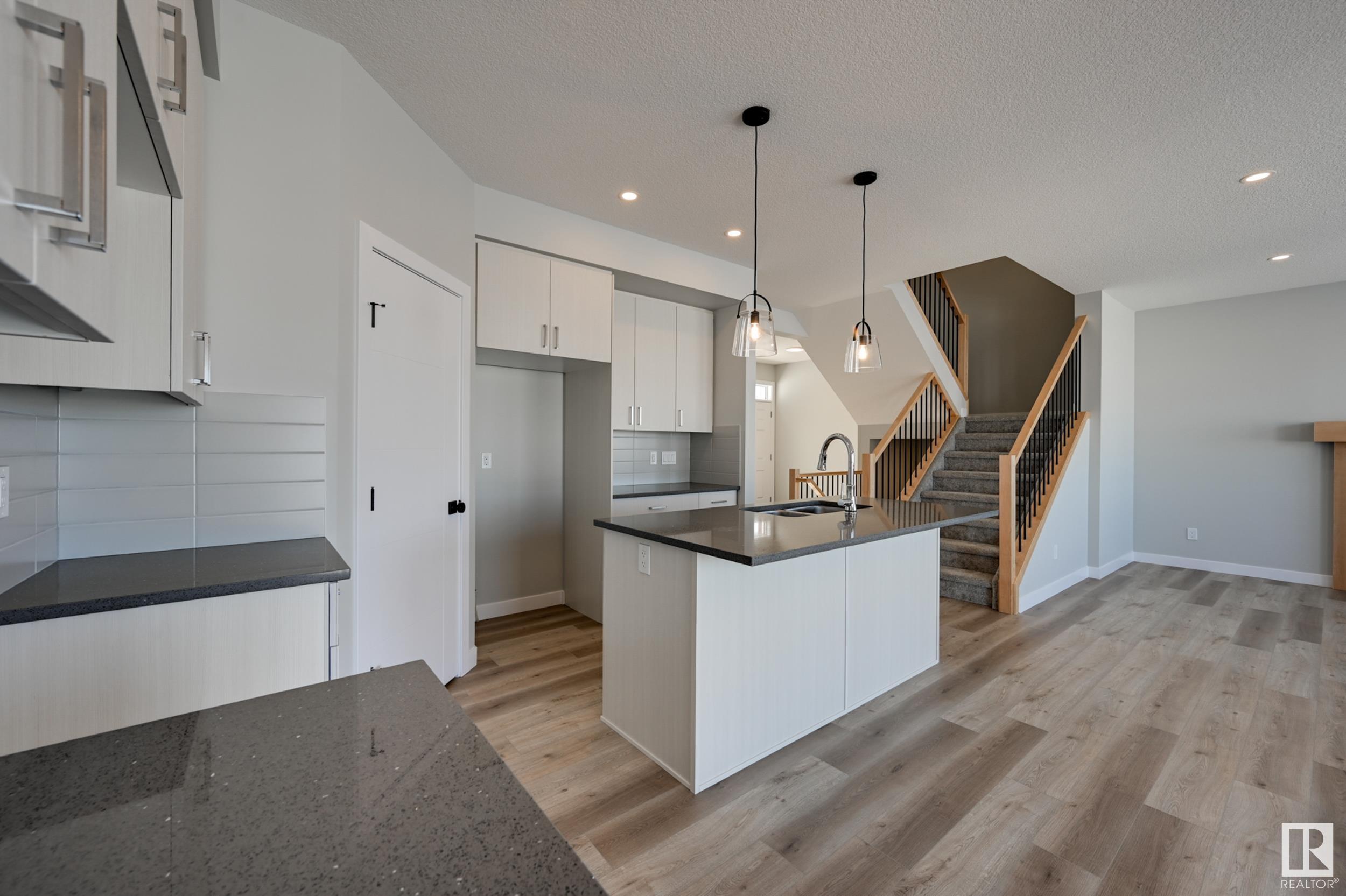Photo 9 at 10206 92a Avenue, Morinville