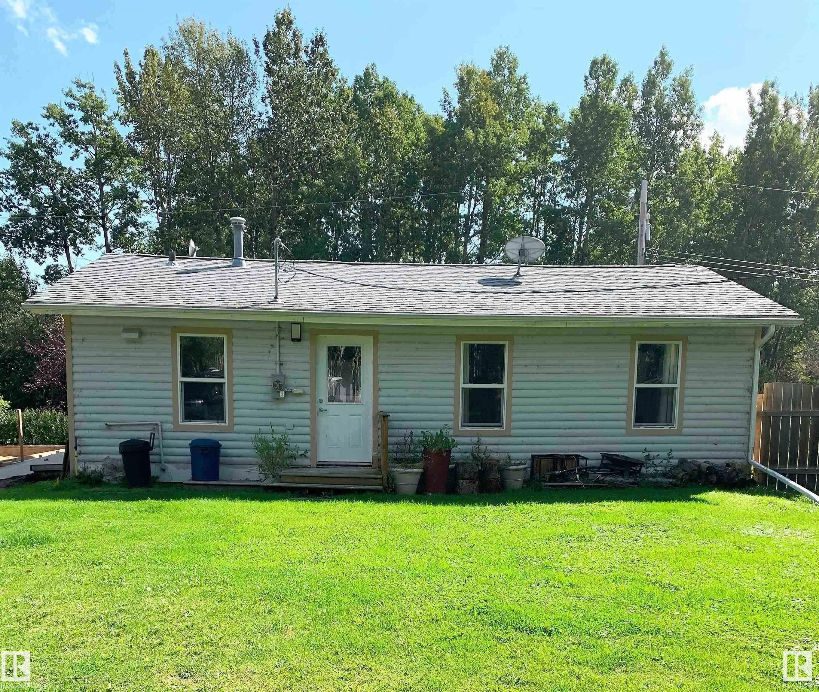 Photo 2 at 47436 RR 15 Mission Beach, Mission Beach, Rural Leduc County